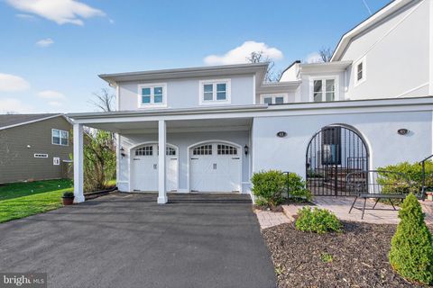 Townhouse For Sale - 61 Hartzell Drive<br/> Jefferson County, SHEPHERDSTOWN, WV 25443