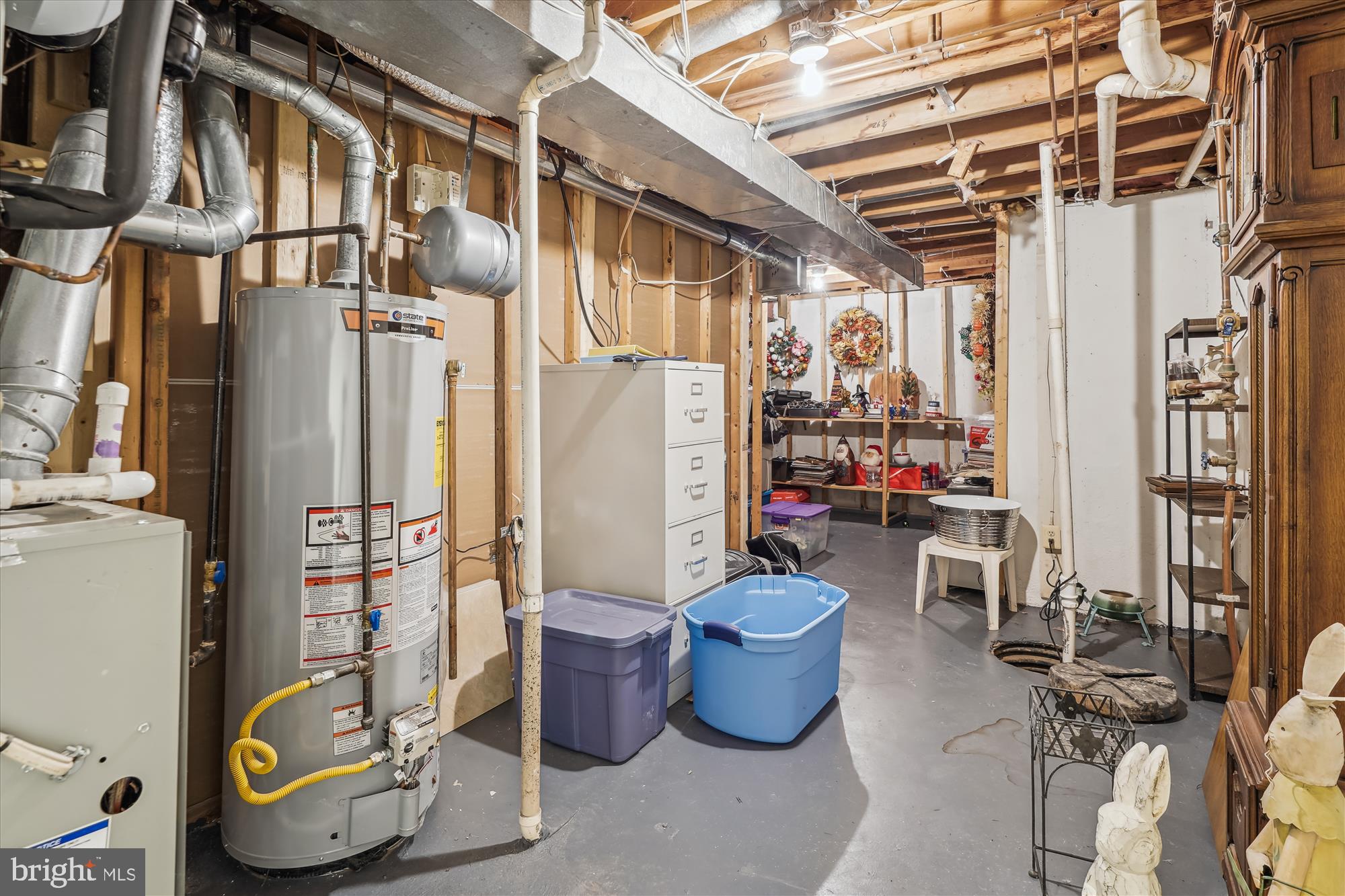 COUNTRY CLUB MANOR - Residential