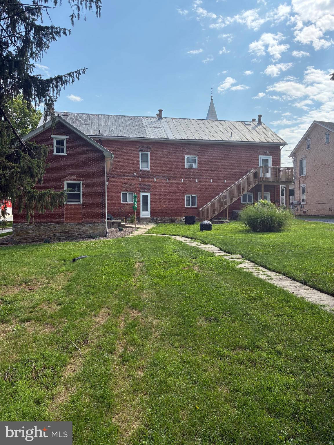 1338/1340/1342 W MAIN STREET