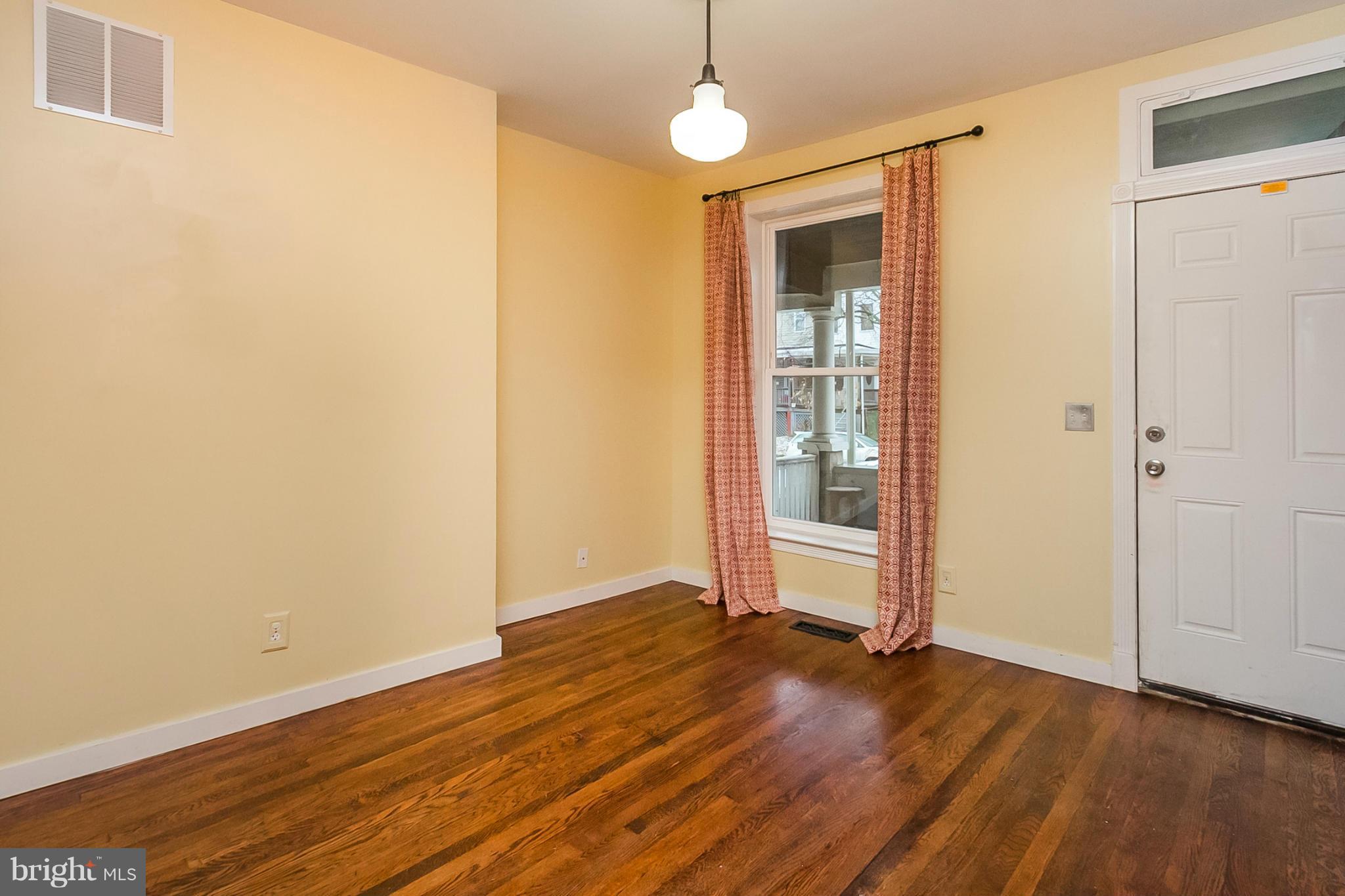 HAMPDEN HISTORIC DISTRICT - Residential