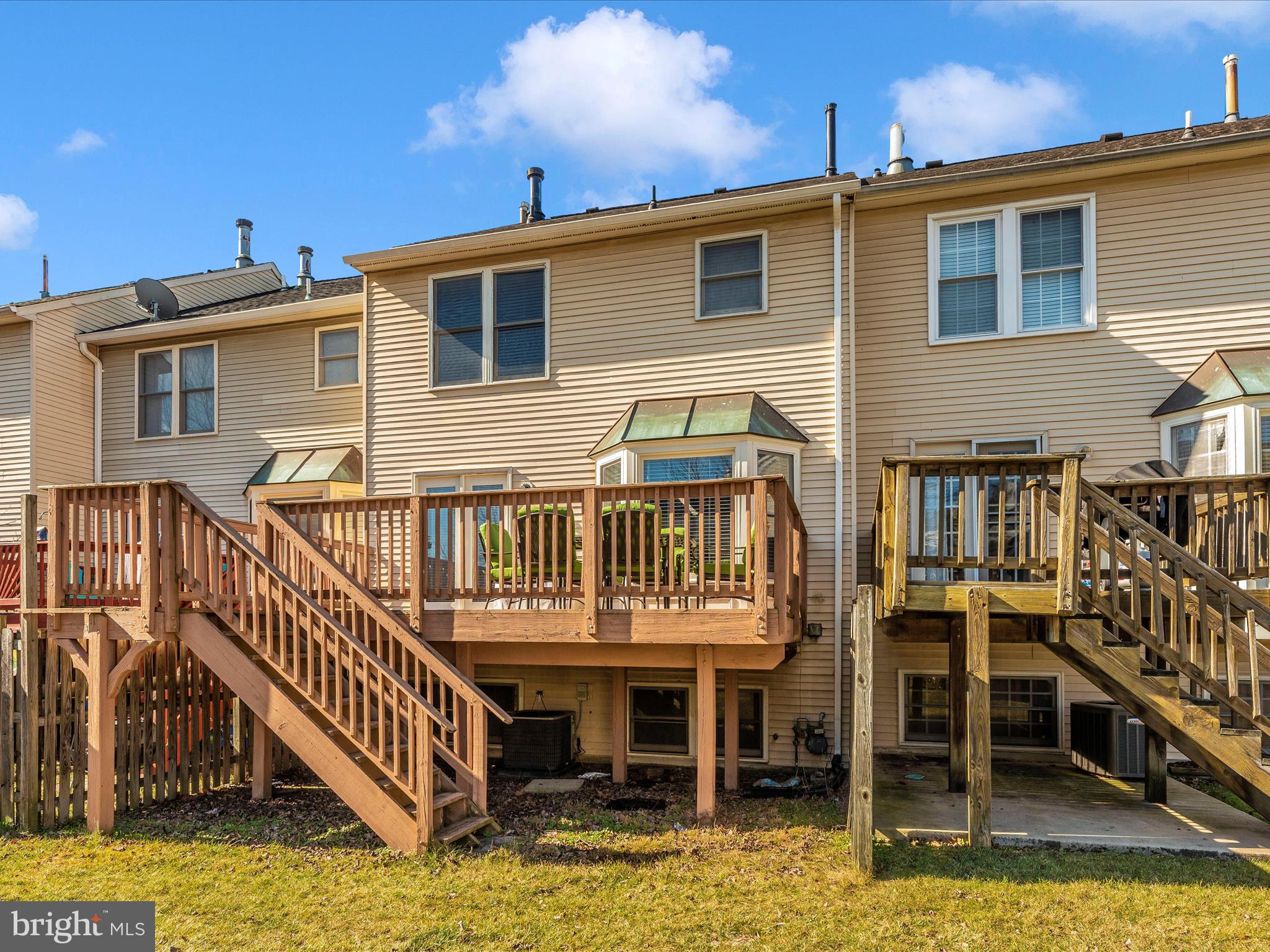 SPRING RIDGE - Residential