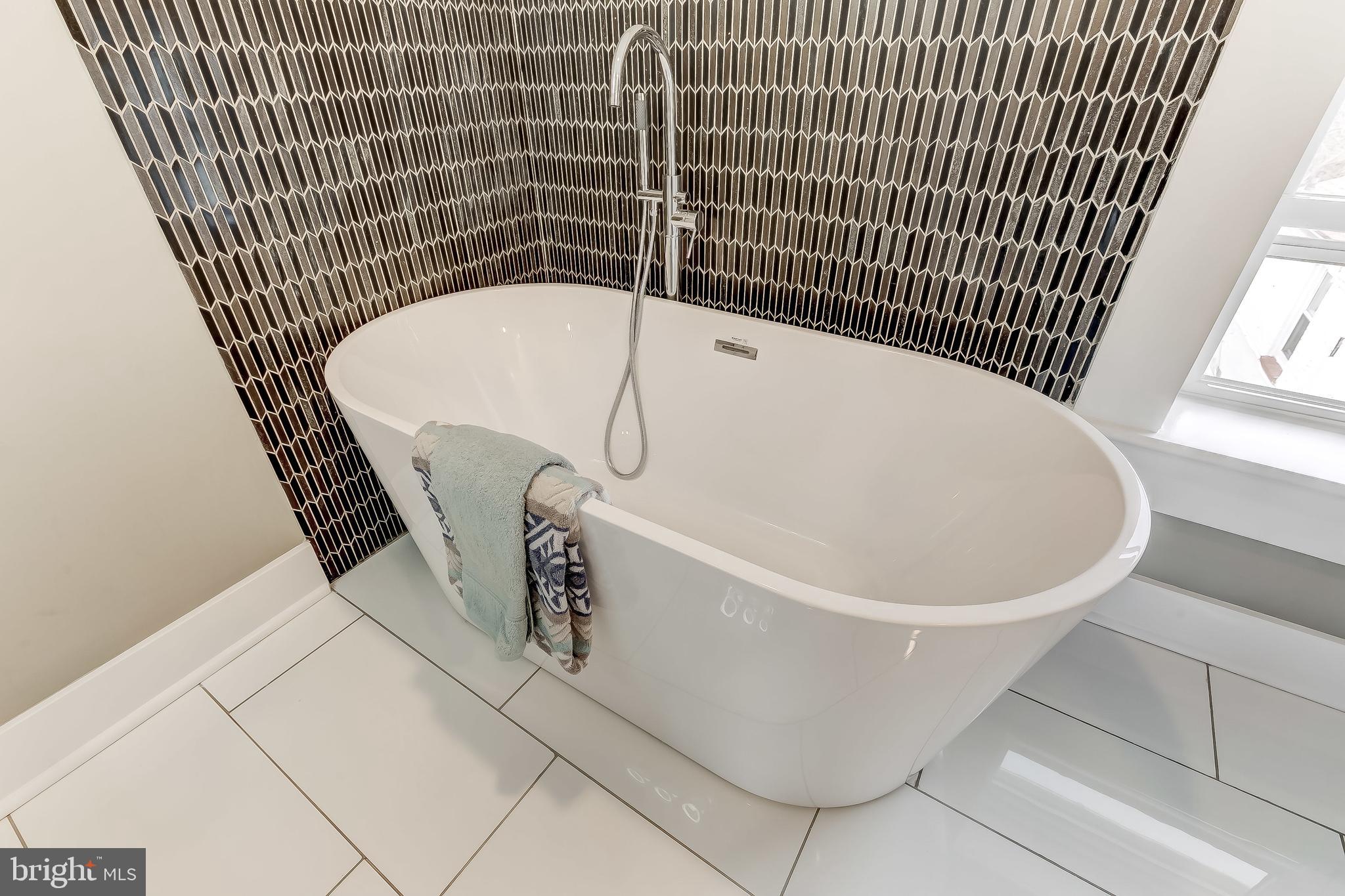 UPPER FELLS POINT - Residential