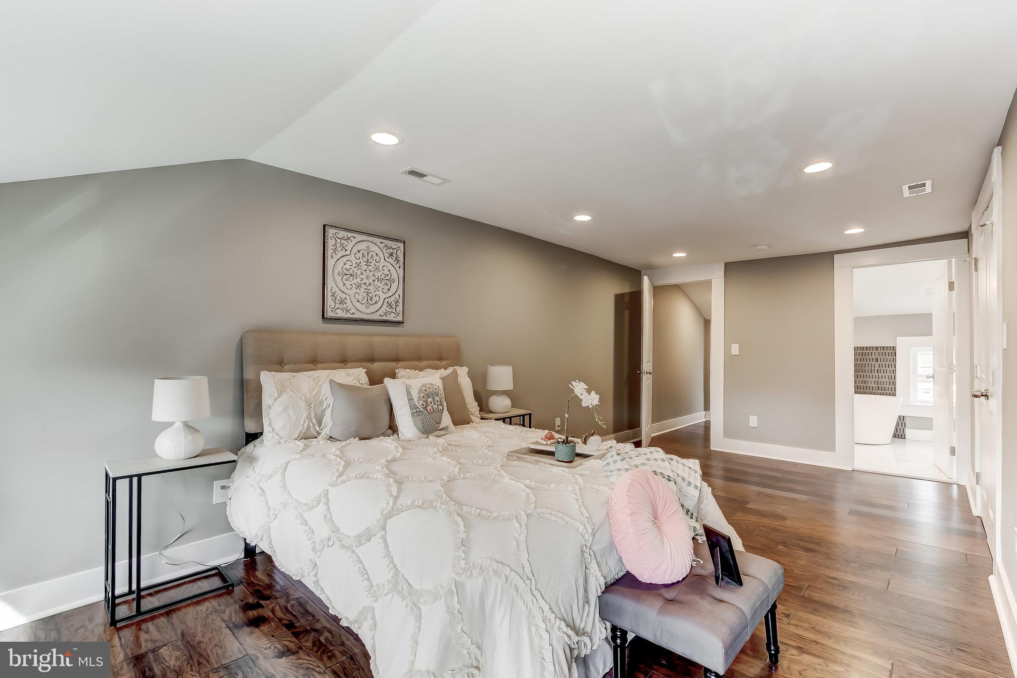 UPPER FELLS POINT - Residential