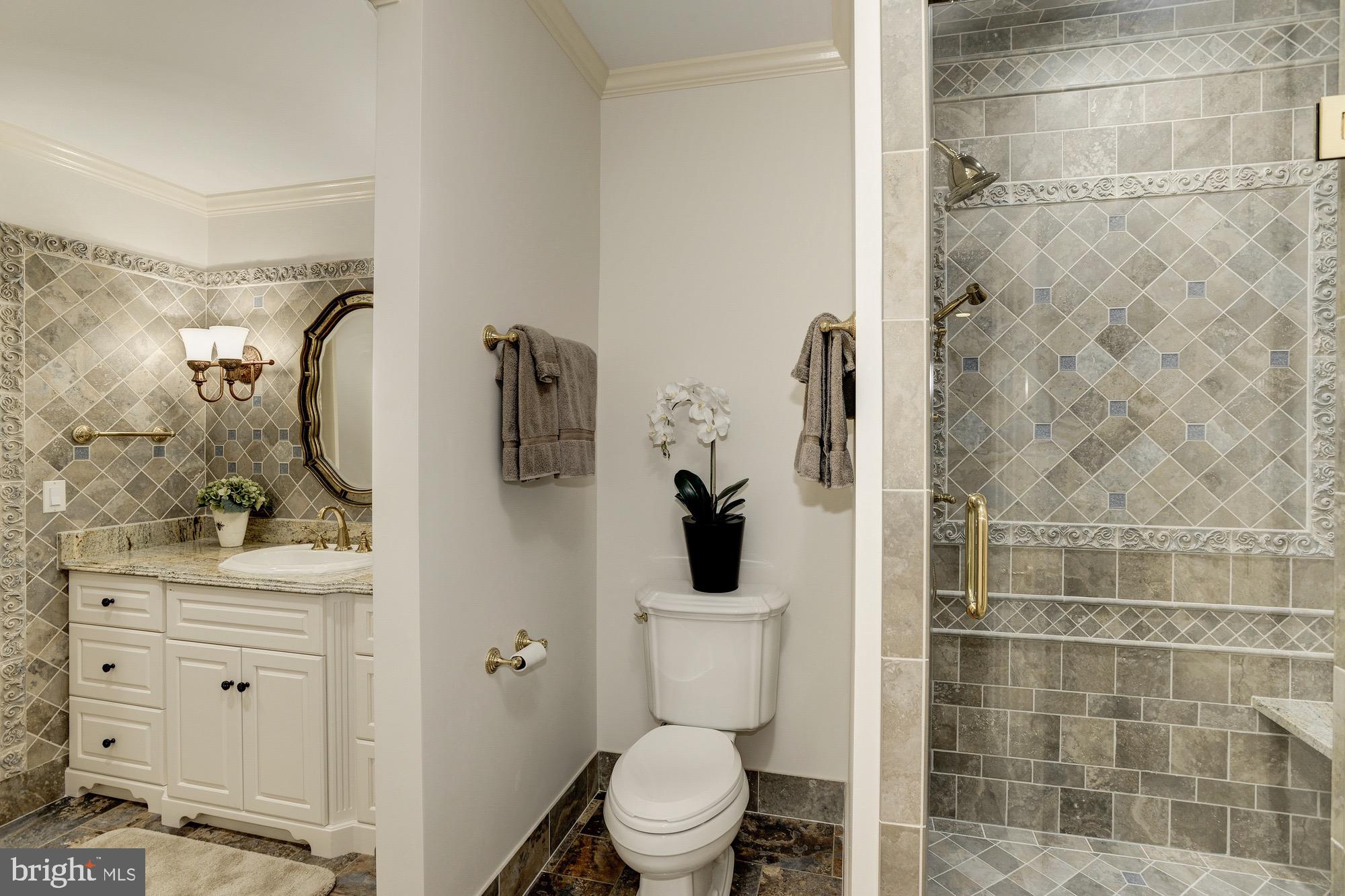 CONGRESSIONAL COUNTRY CLUB ESTATES - Residential