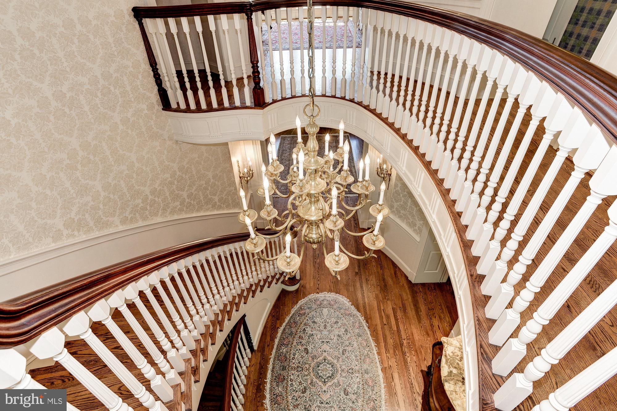 CONGRESSIONAL COUNTRY CLUB ESTATES - Residential