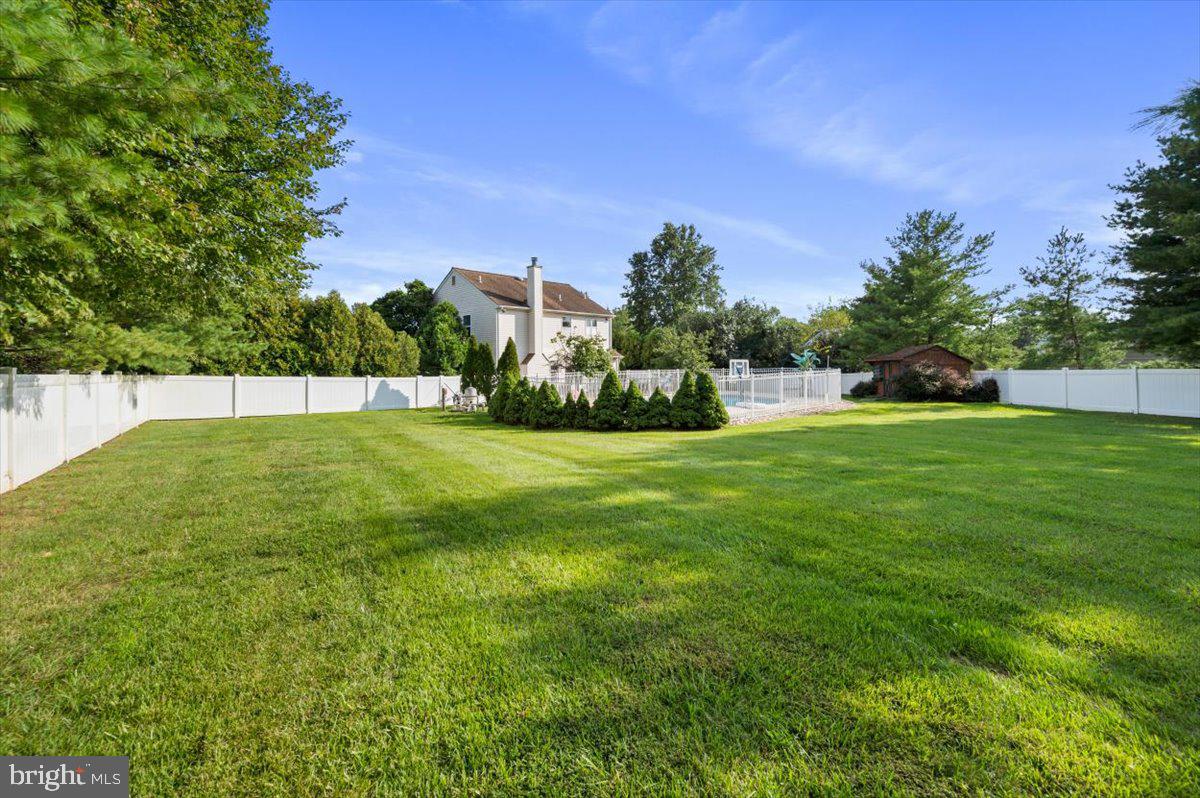HIDDEN POND - Residential