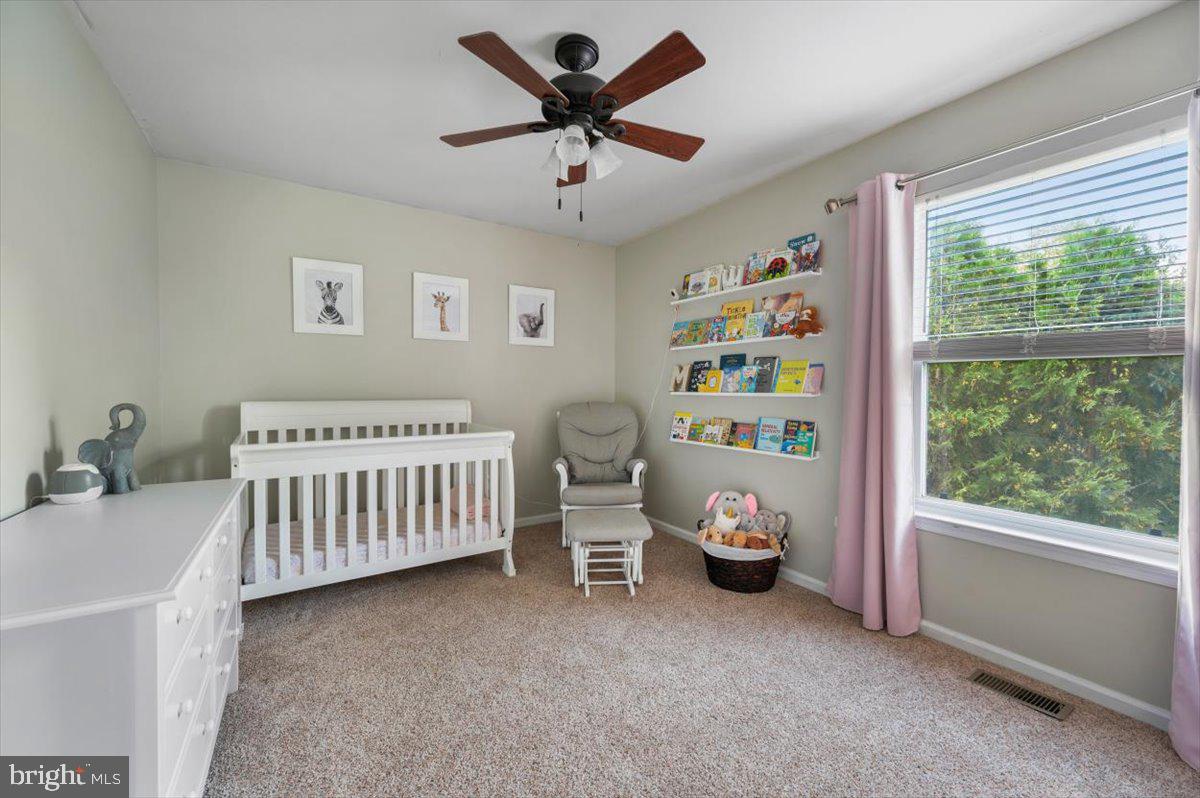 HIDDEN POND - Residential