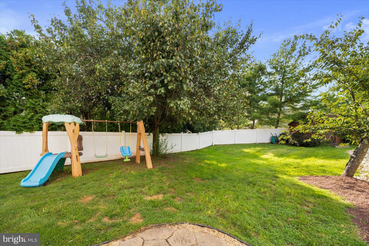 HIDDEN POND - Residential