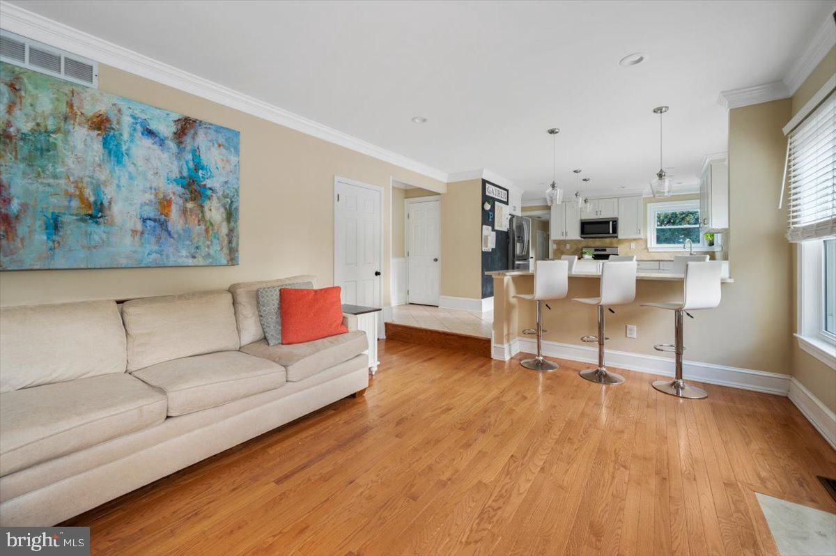 HIDDEN POND - Residential