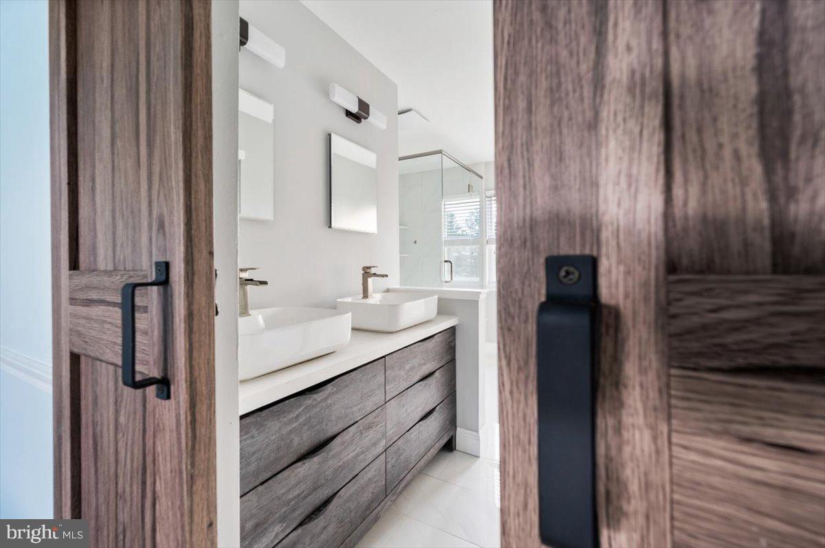 HIDDEN POND - Residential