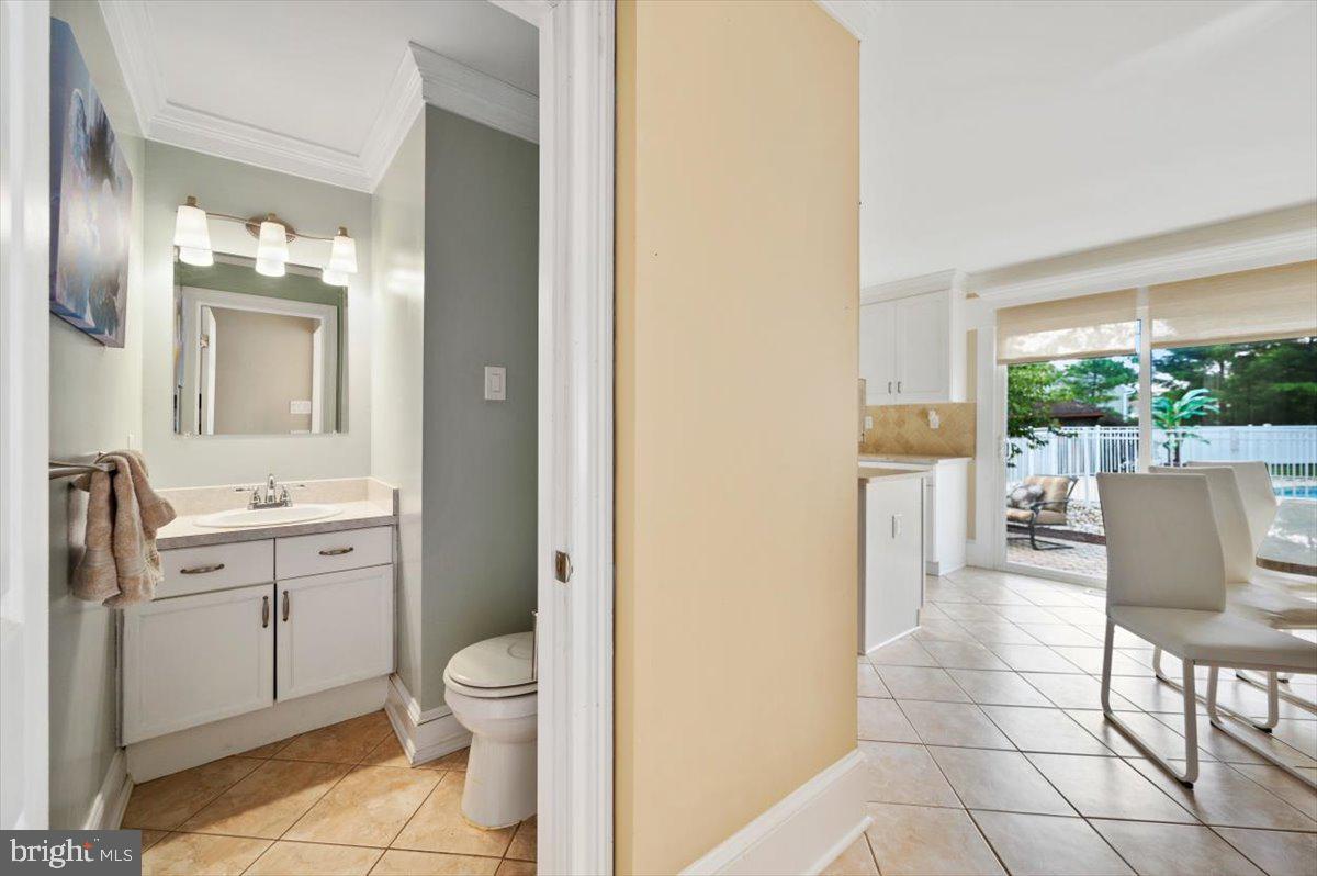 HIDDEN POND - Residential