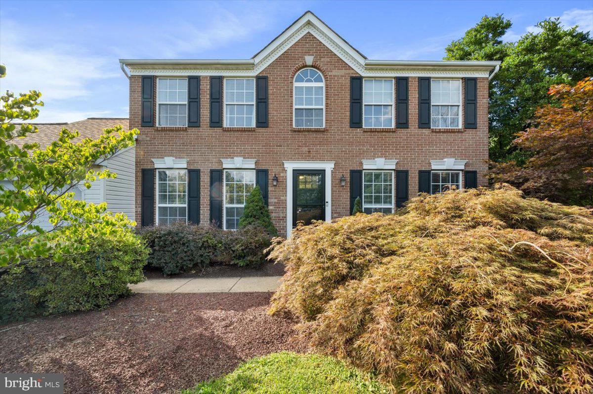 HIDDEN POND - Residential