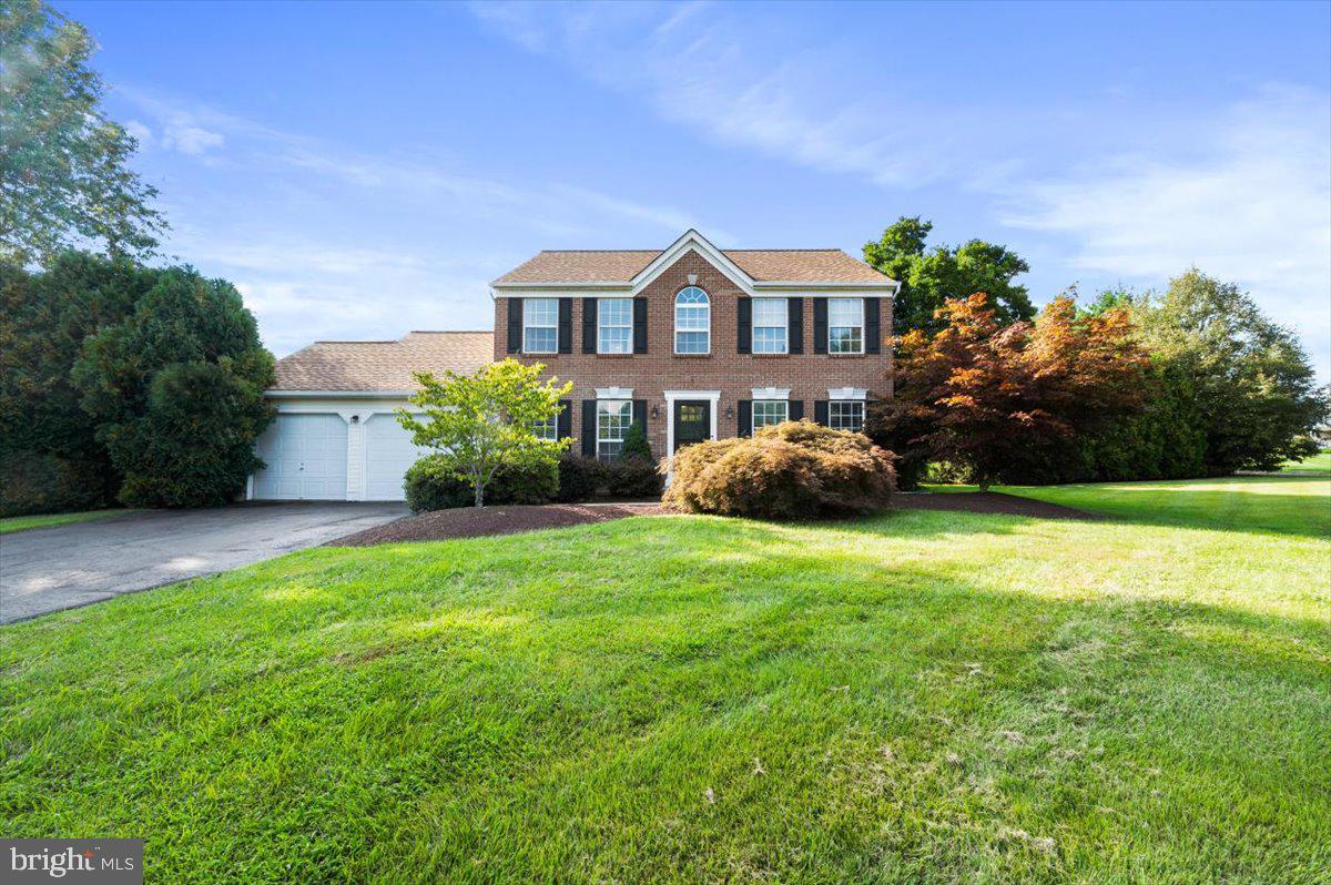 HIDDEN POND - Residential