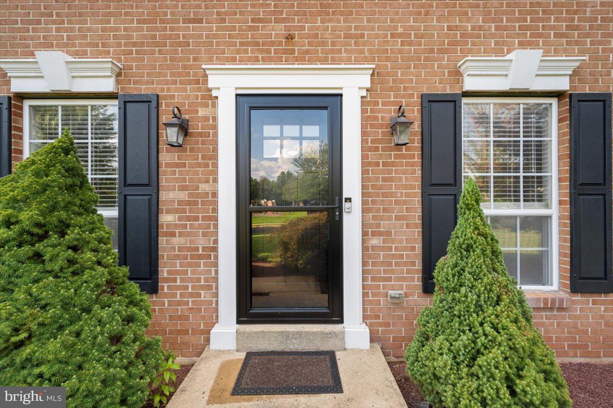 HIDDEN POND - Residential