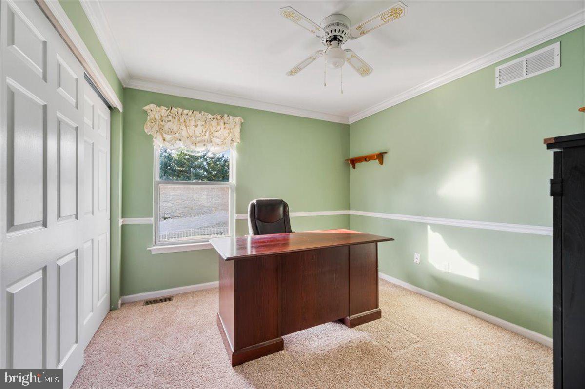 HIDDEN POND - Residential