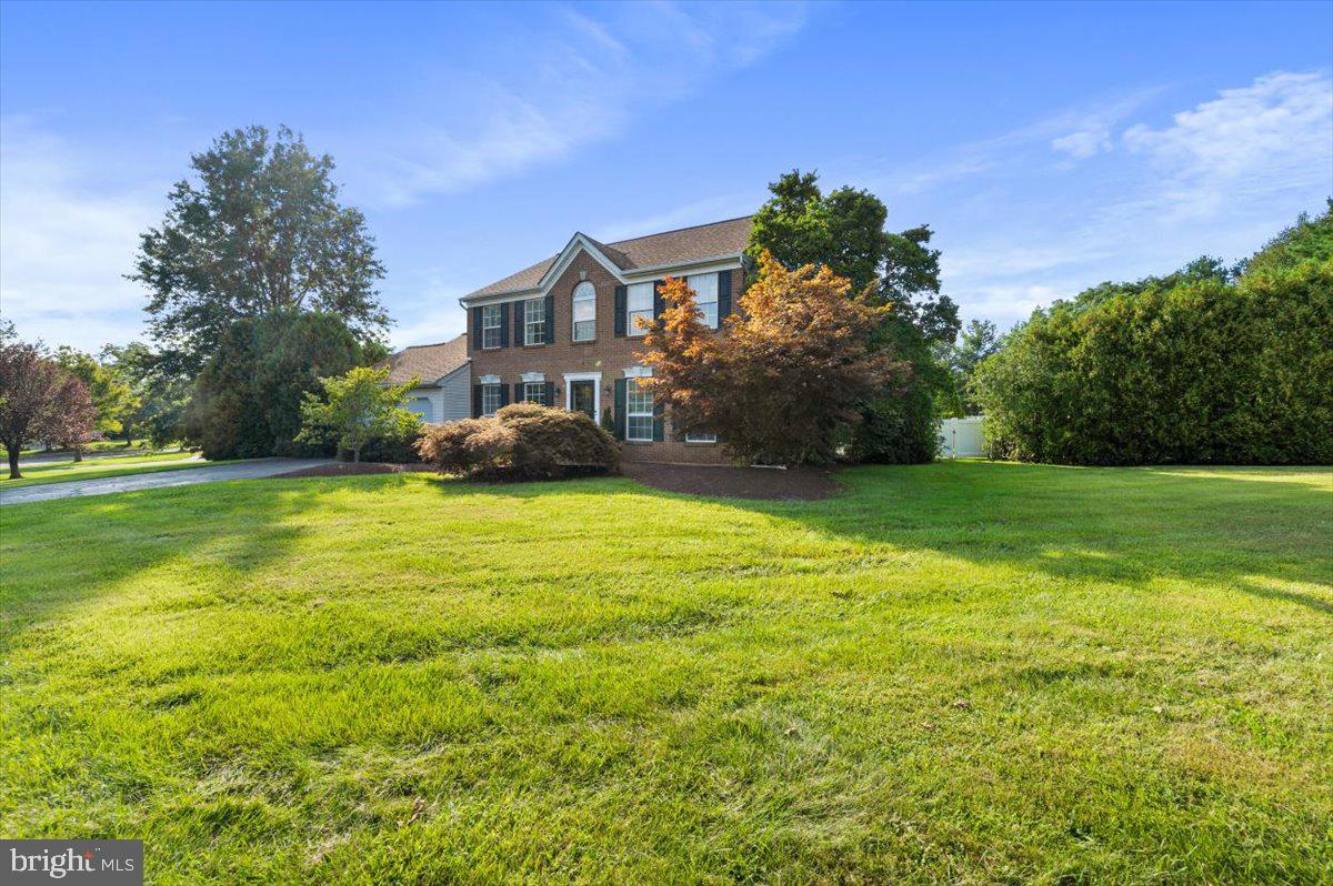 HIDDEN POND - Residential