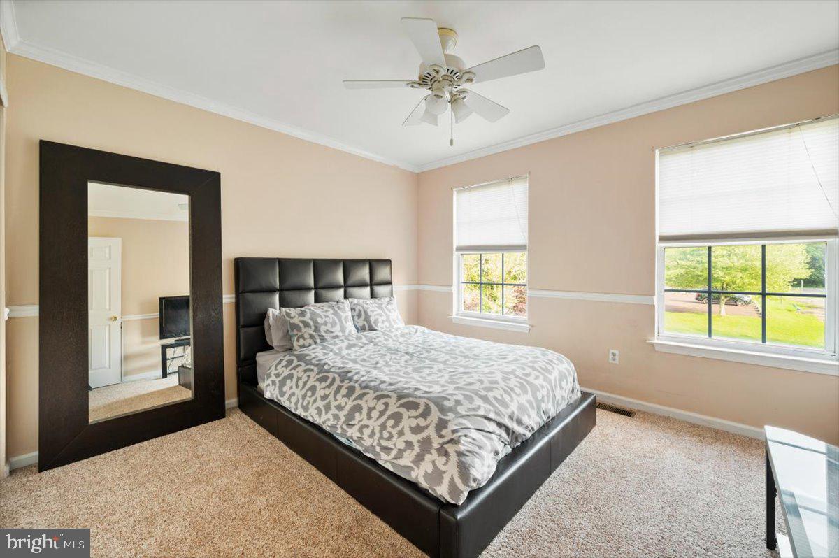 HIDDEN POND - Residential