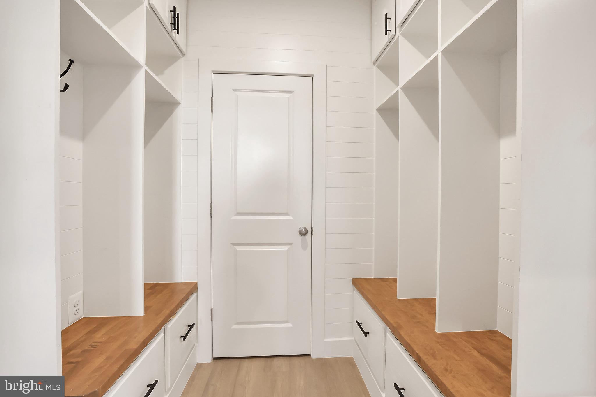 BRITTANY MANOR - Residential