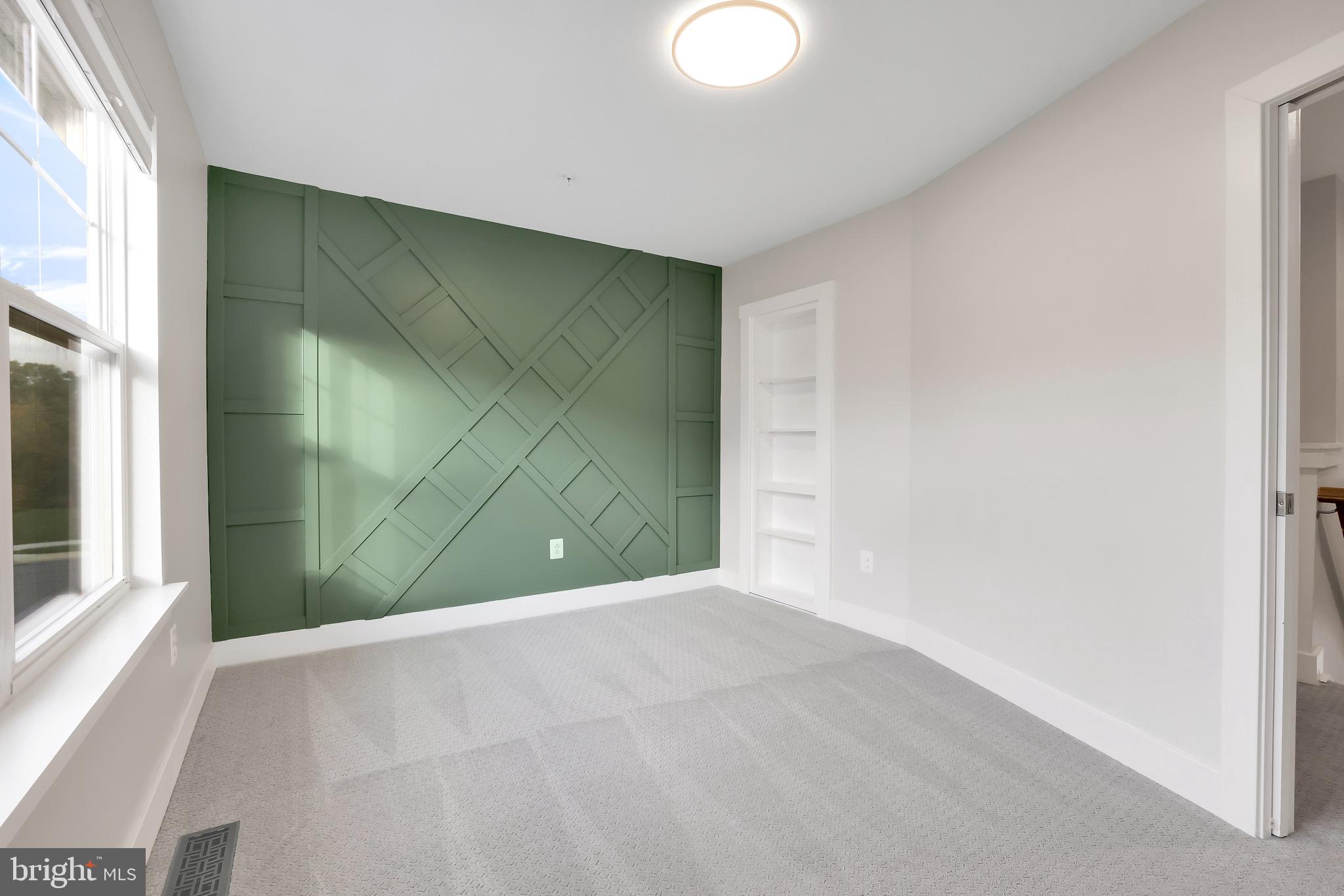 BRITTANY MANOR - Residential