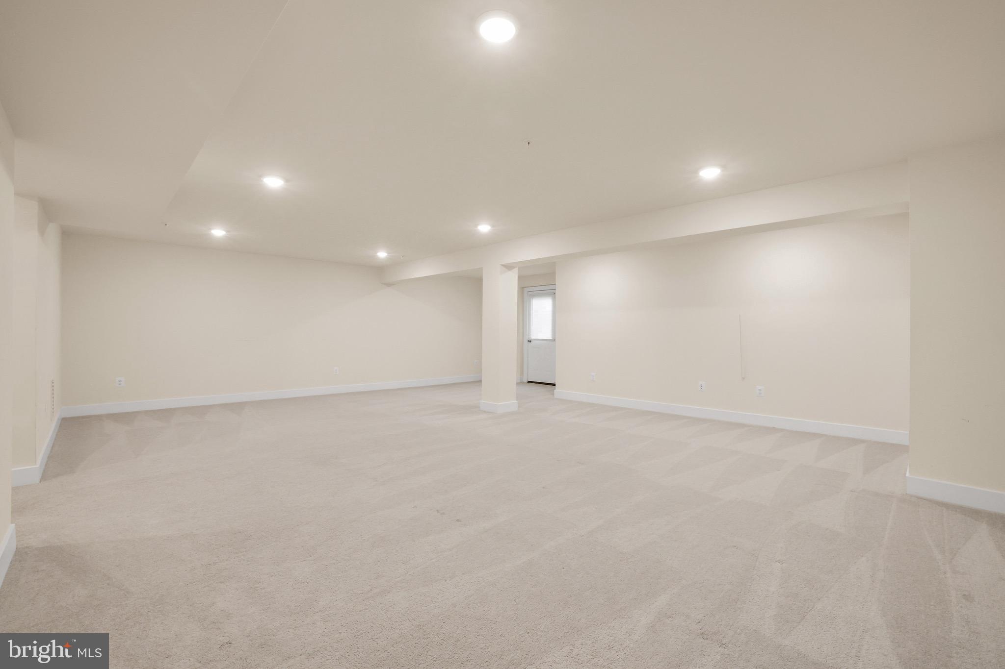 BRITTANY MANOR - Residential