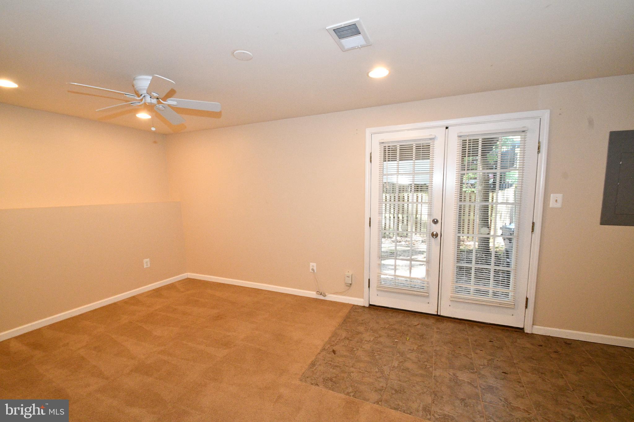 WAYSIDE VILLAGE - Residential Lease