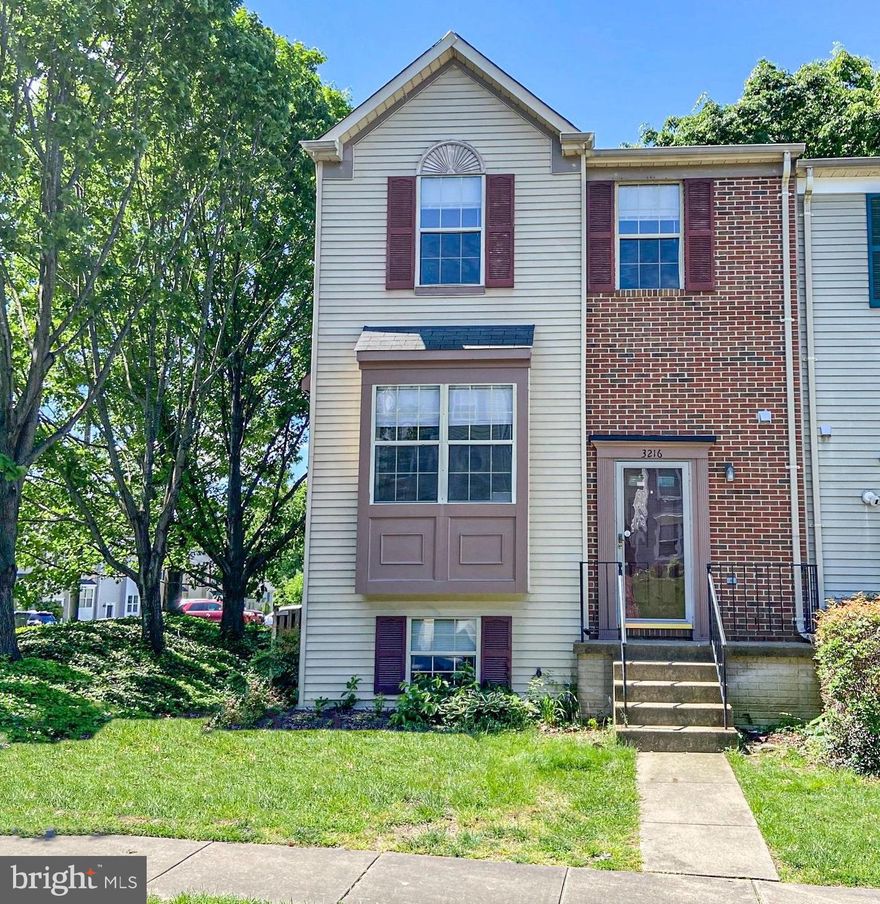 4 Bedroom 3.5 Bathroom End Unit Townhome in the Prince William County neighborhood of Wayside Village.   Conveniently located close to shopping and commuting.     Main floor with large family room.  Kitchen updated with electric range, fridge, and dishwasher.  Large area for table space.   Walk out to rear deck.    Upstairs there is a primary bedroom with private full bathroom, Bedrooms 2 and 3 share a full bathroom located in the upstairs hallway.   Lower level is fully finished with rec room/4th bedroom/den with egress window, sliding door to backyard, and laundry room.   Full daylight rec room with walk out level to the backyard.   Lower level laundry with washer and dryer.   Pets case by case.