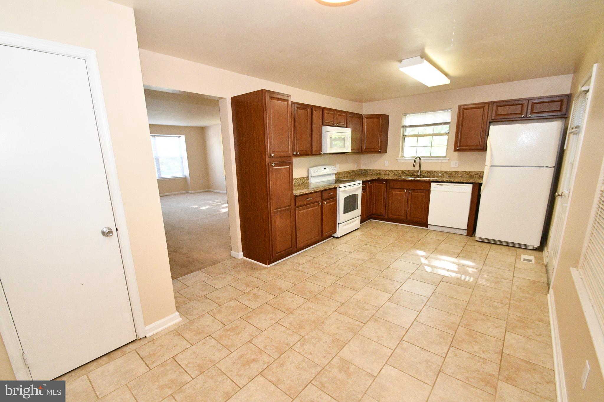 WAYSIDE VILLAGE - Residential Lease