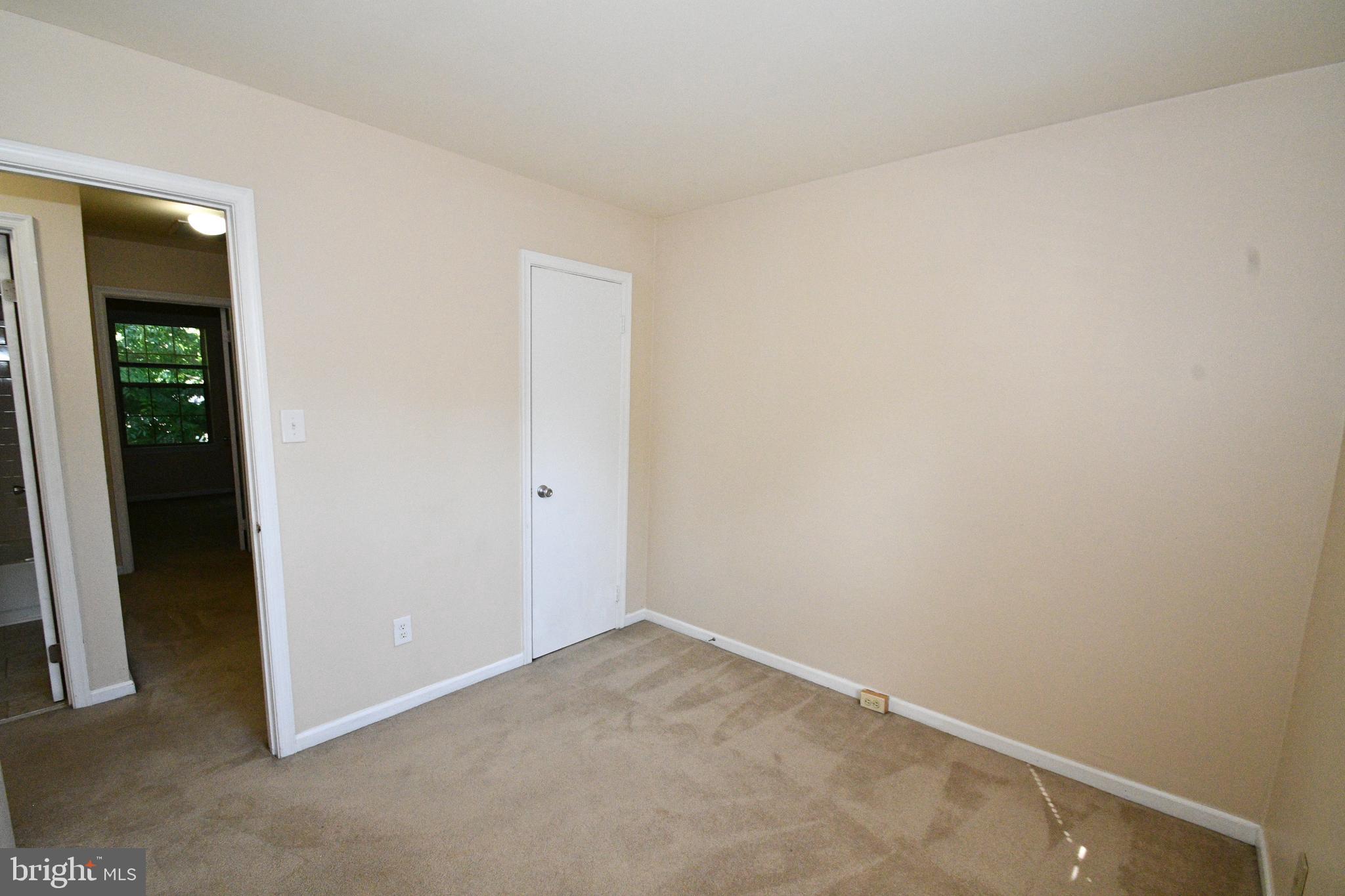 WAYSIDE VILLAGE - Residential Lease