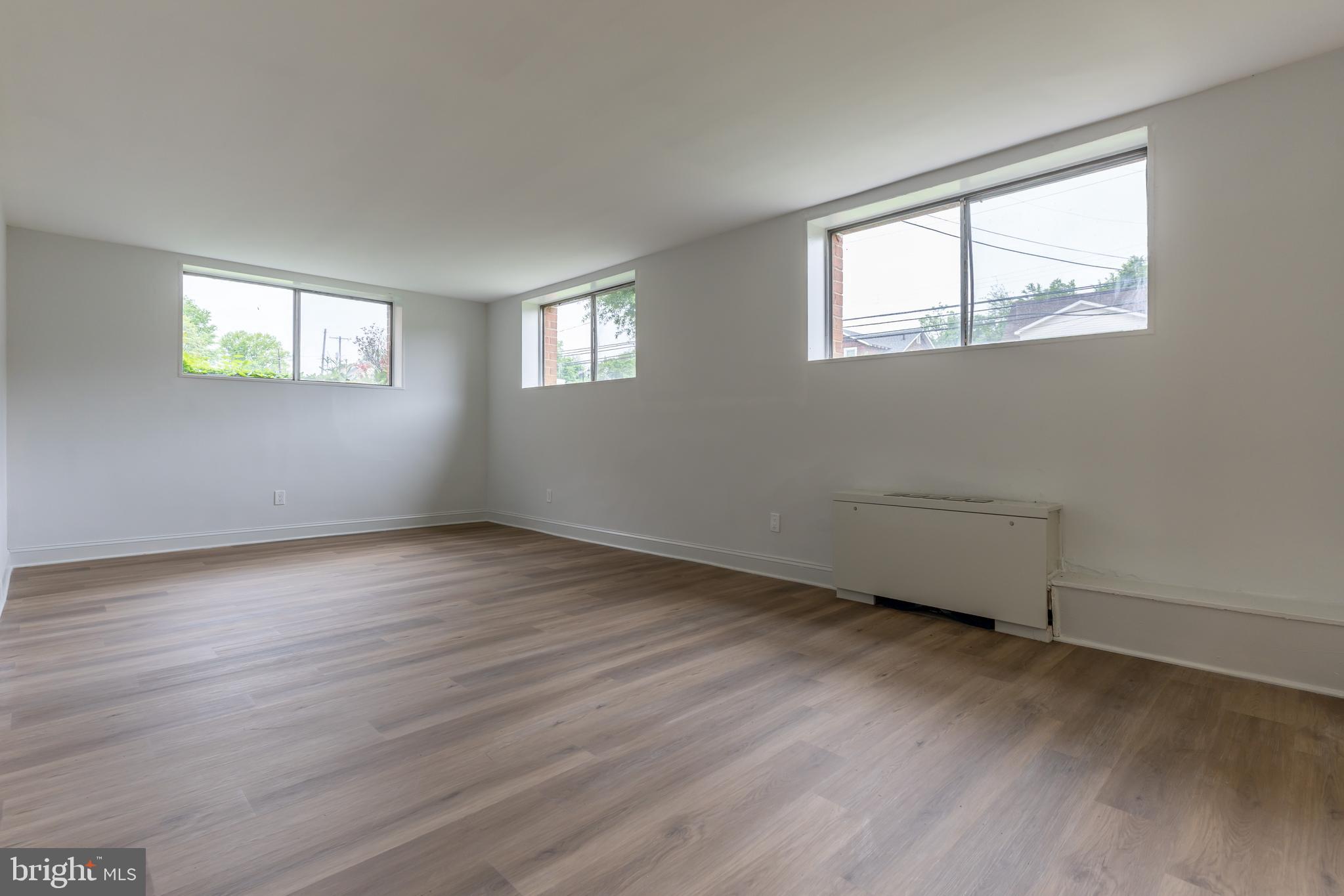 CAROLANN COURT - Residential