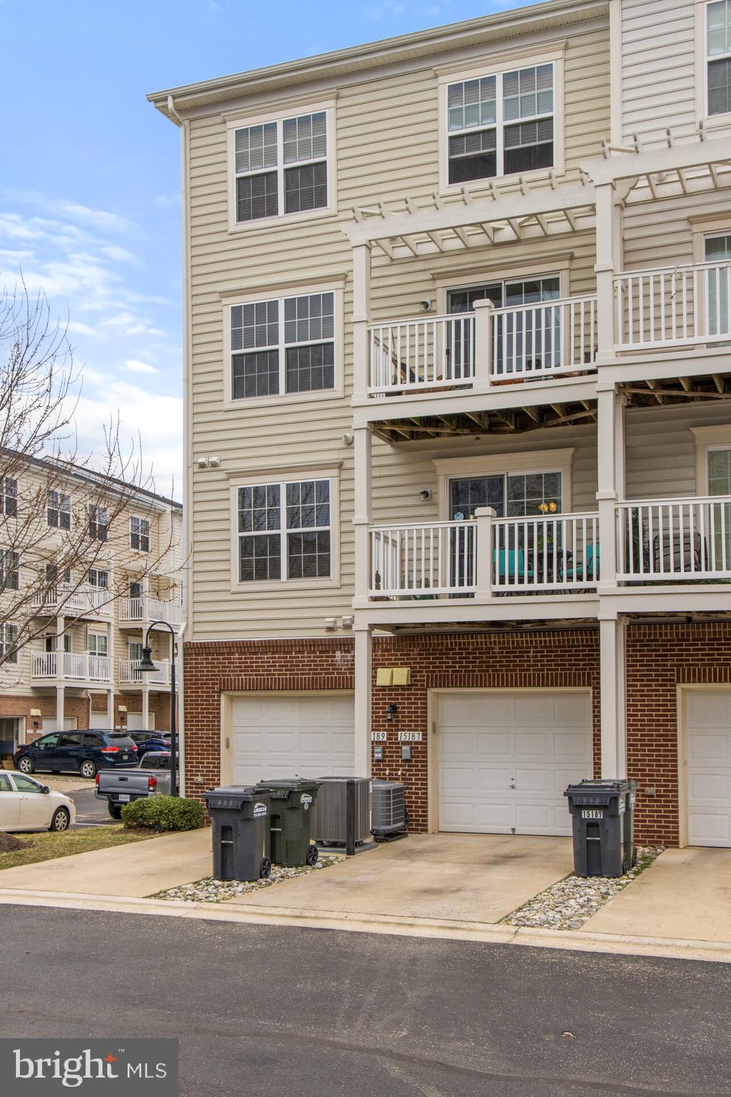 MARKET CENTER CONDOMINIUM - Residential