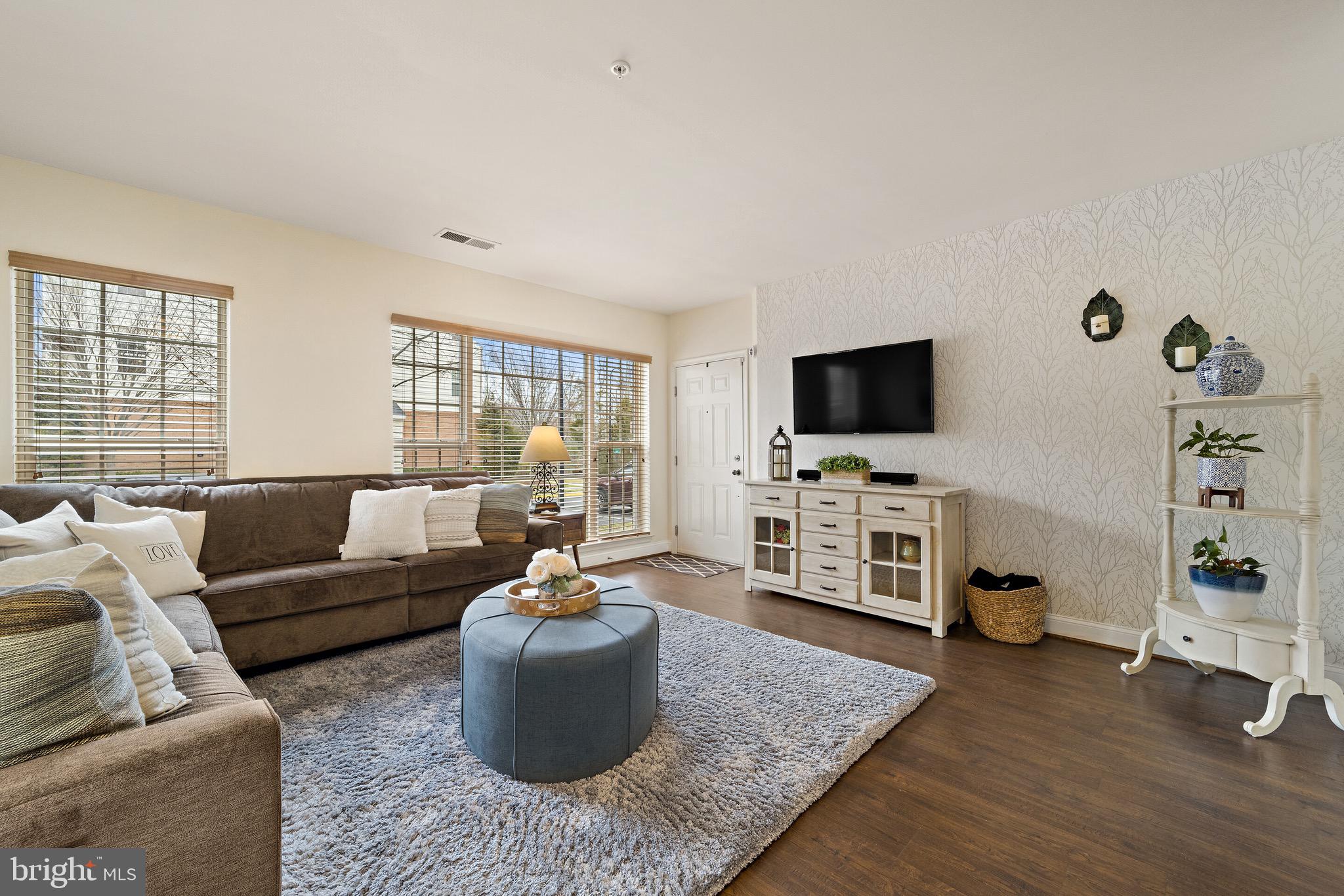 MARKET CENTER CONDOMINIUM - Residential