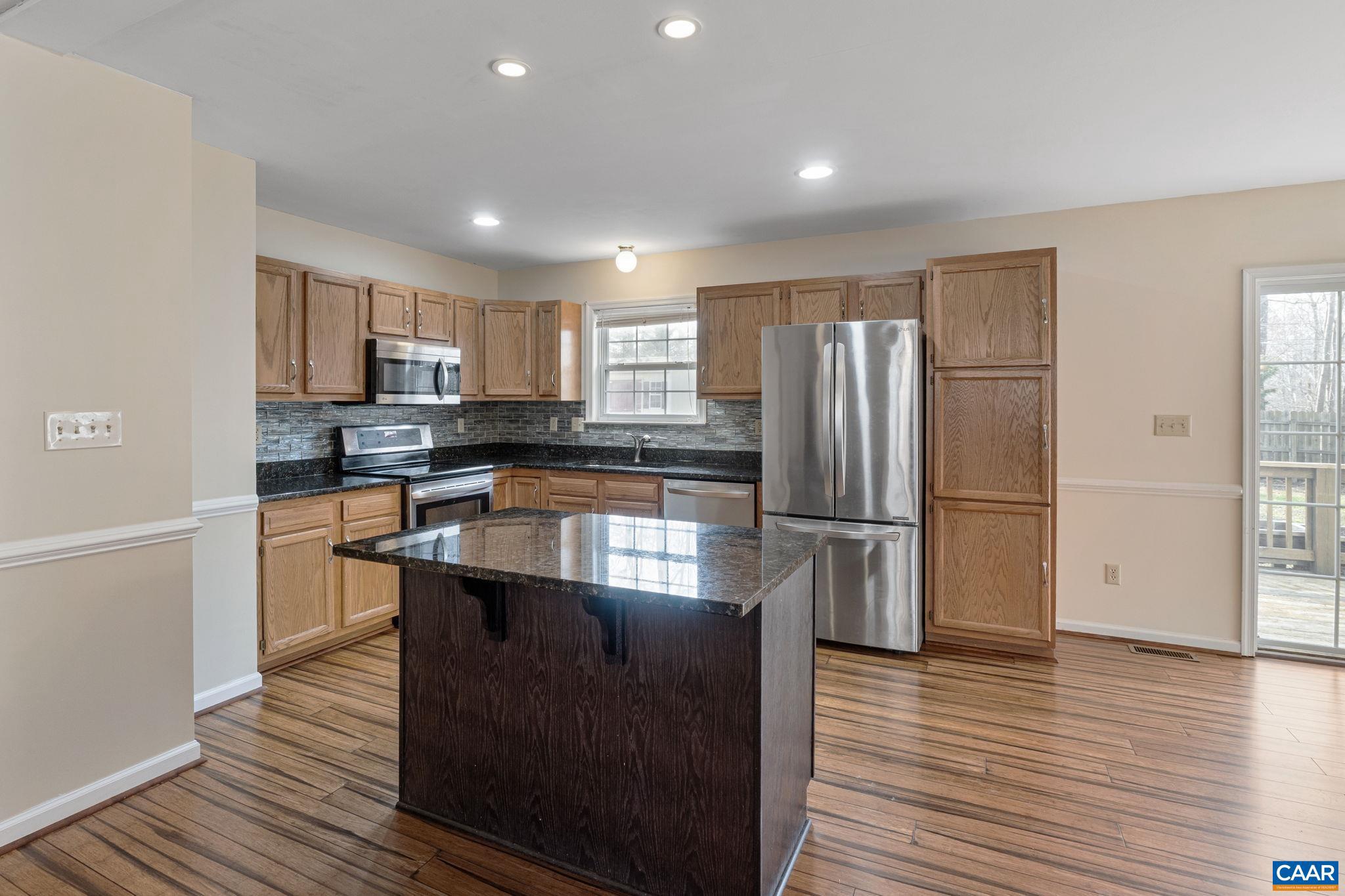 LAKE MONTICELLO - Residential