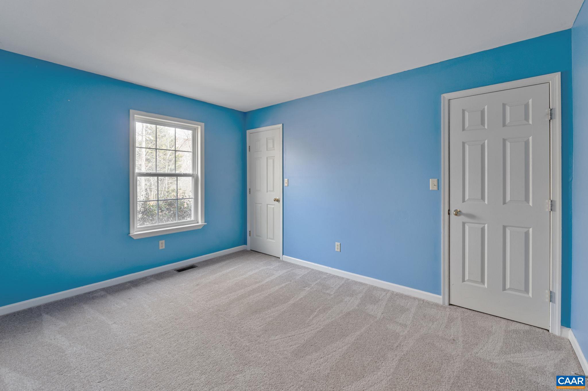 LAKE MONTICELLO - Residential