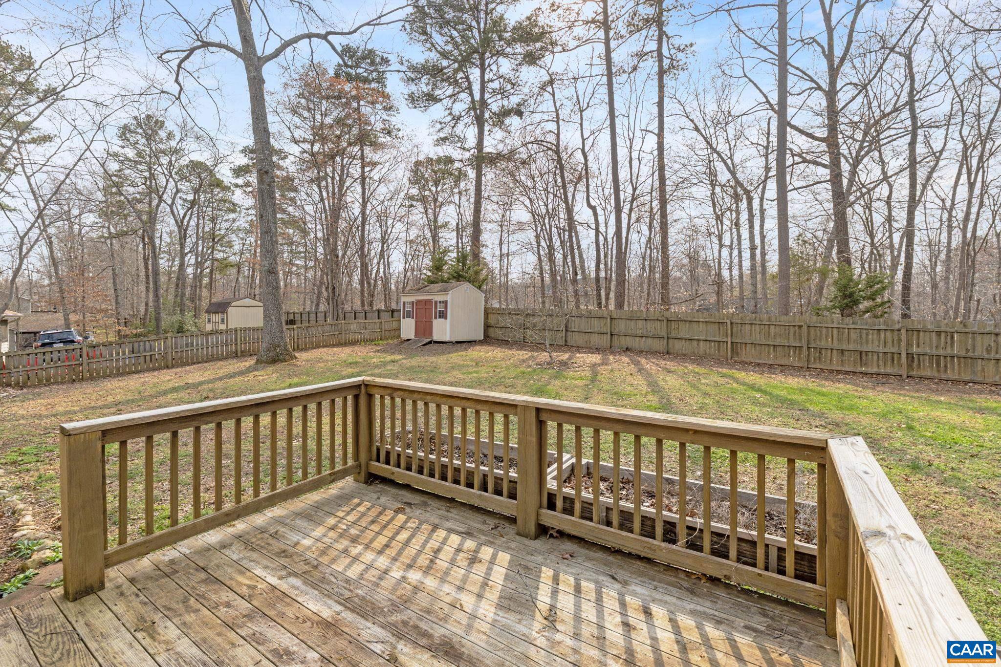 LAKE MONTICELLO - Residential