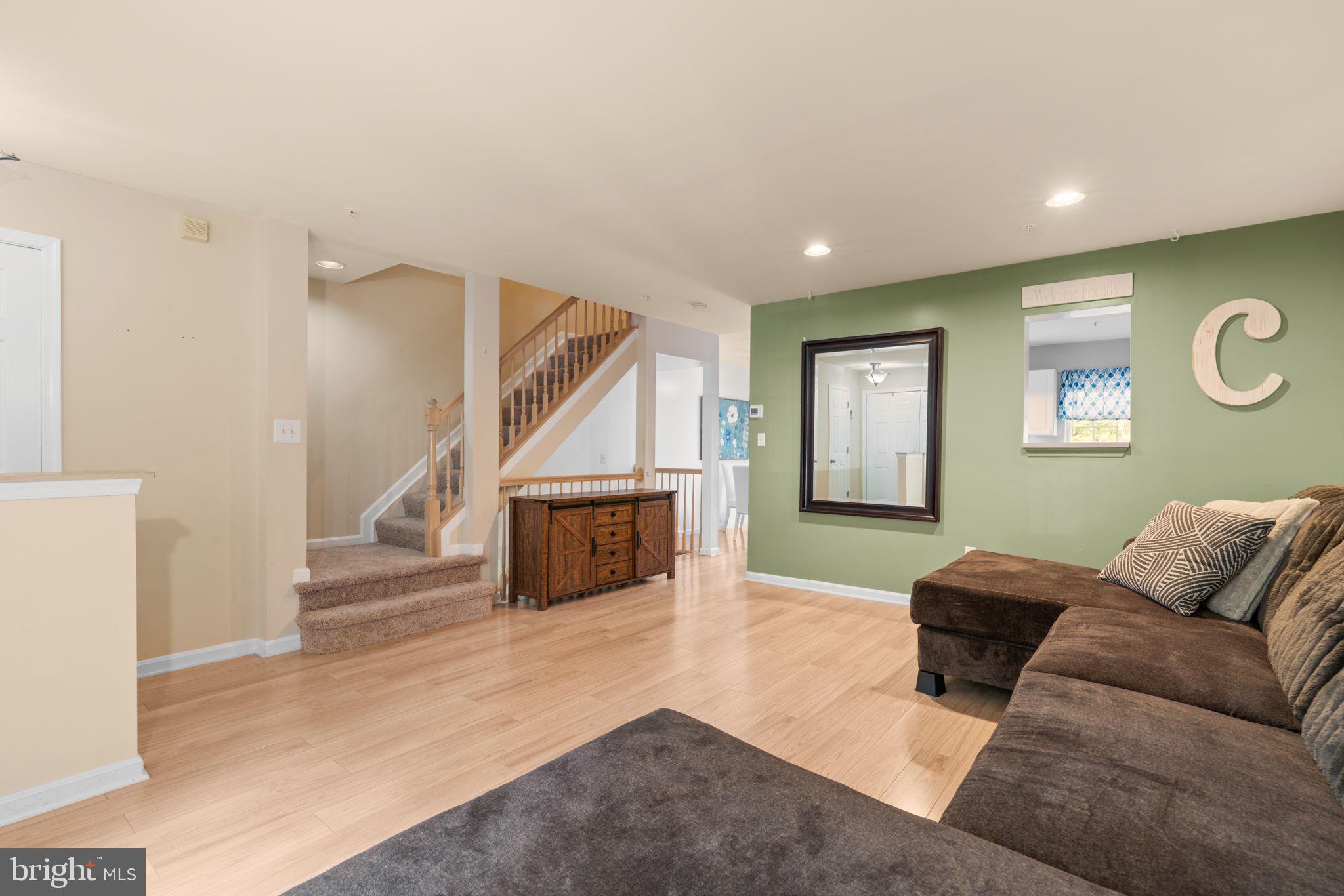 9822 SHERWOOD FARM ROAD