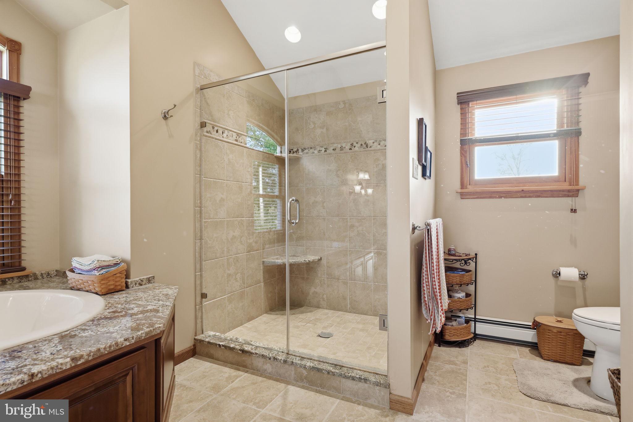 MILFORD MANOR - Residential