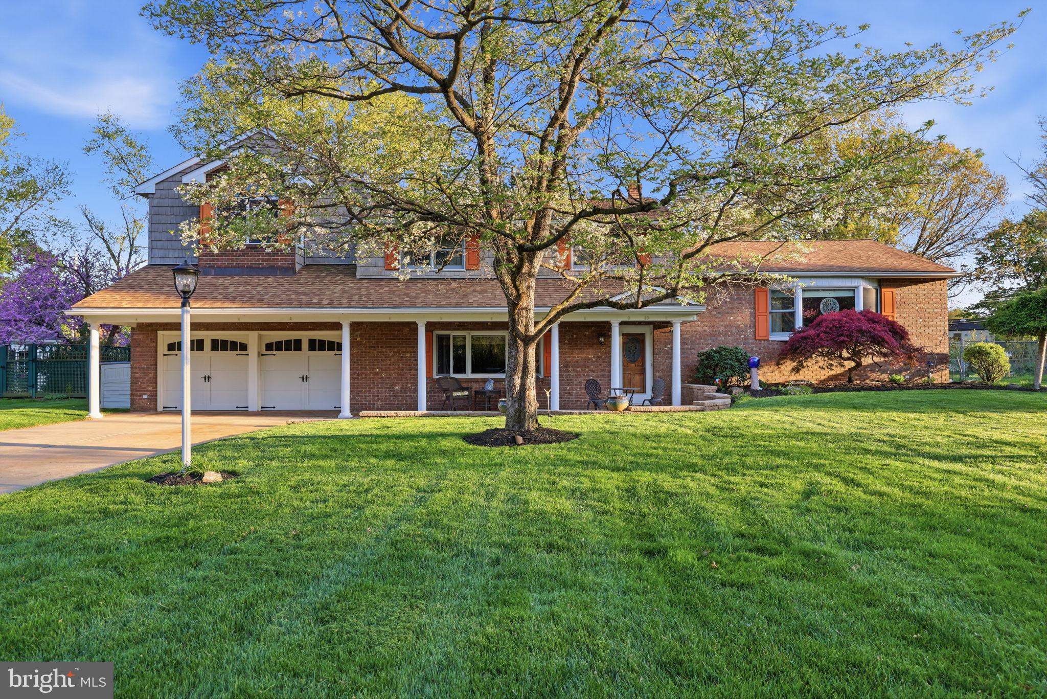 MILFORD MANOR - Residential