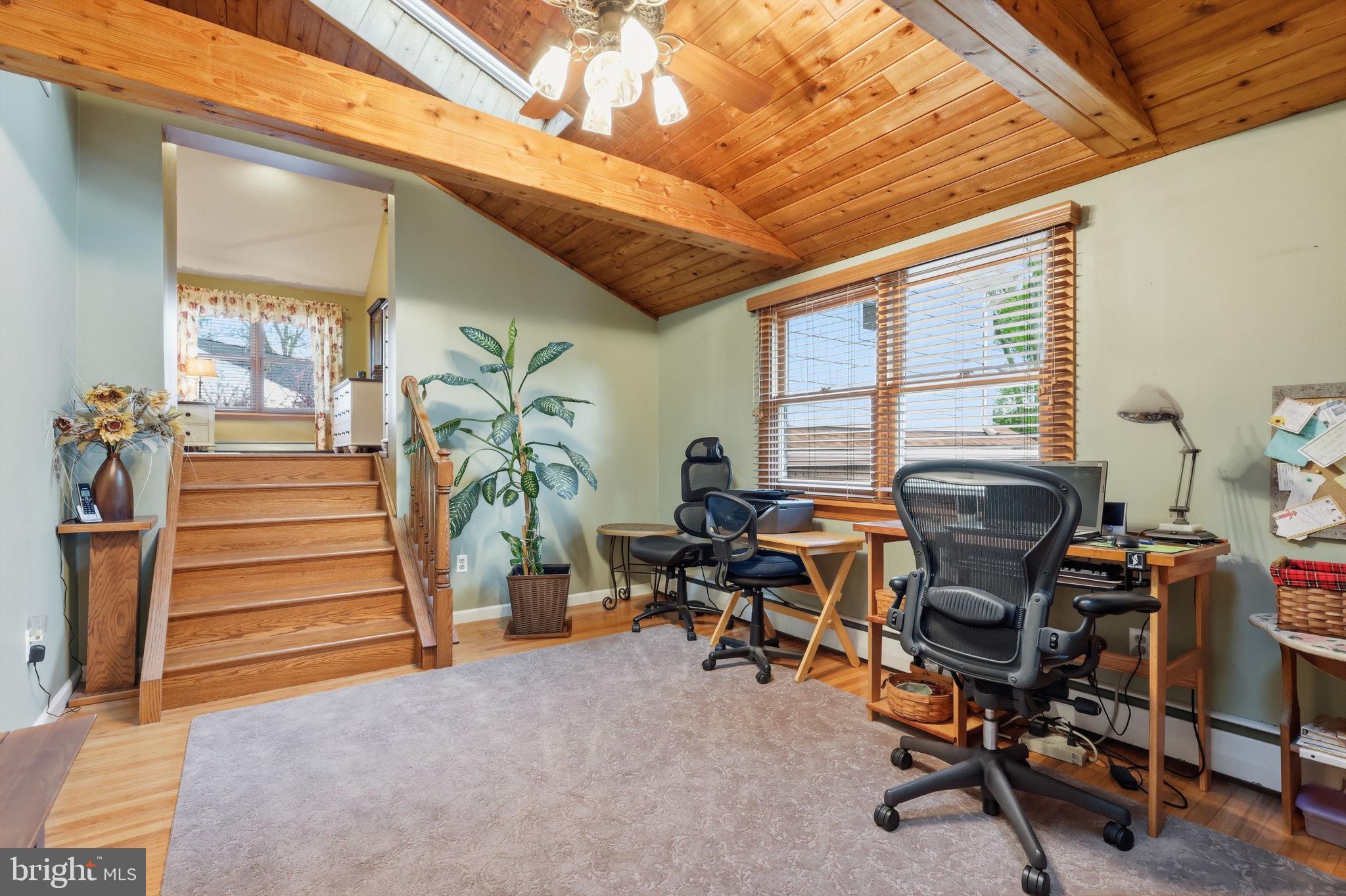 MILFORD MANOR - Residential