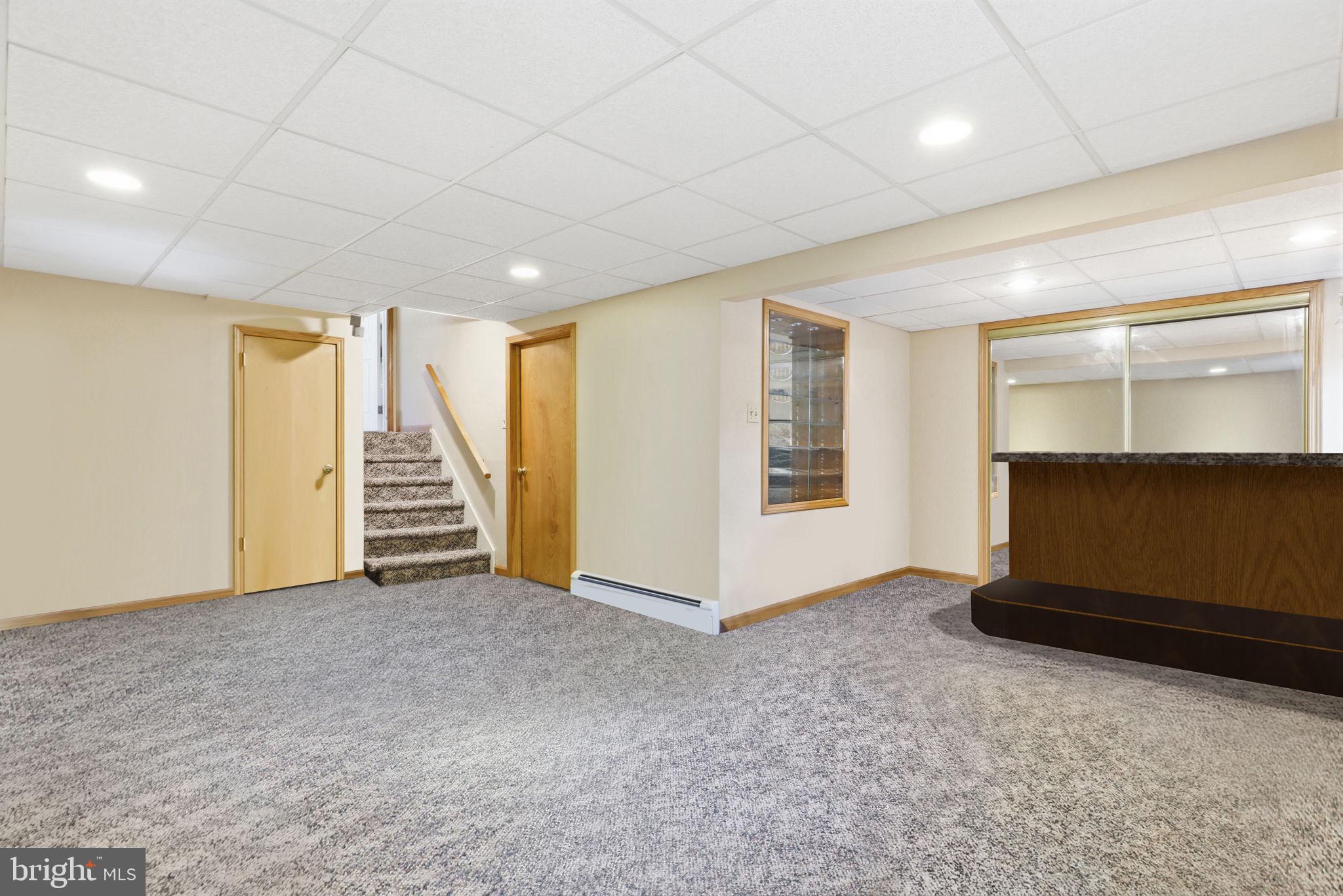 MILFORD MANOR - Residential