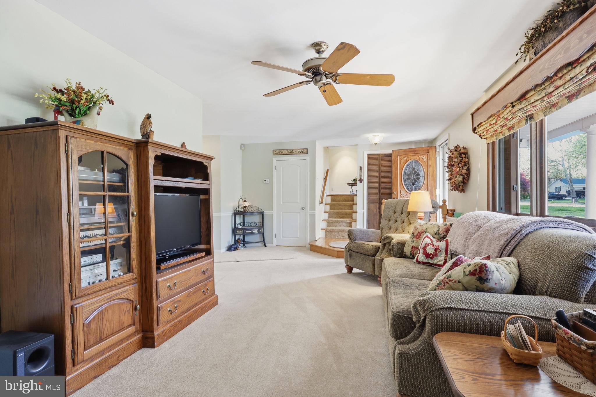 MILFORD MANOR - Residential