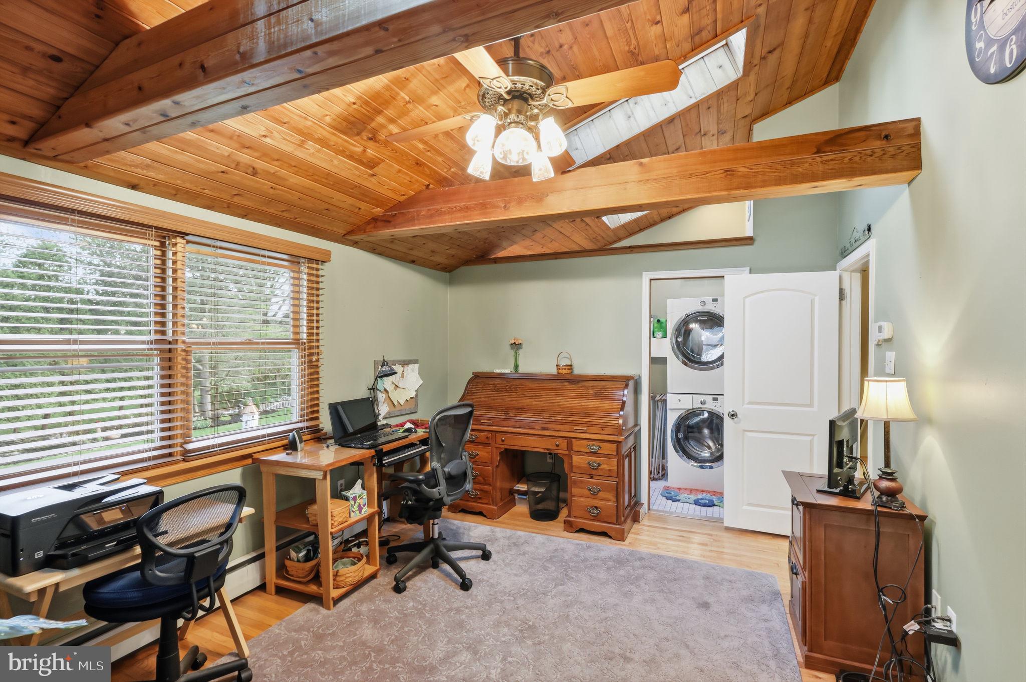 MILFORD MANOR - Residential