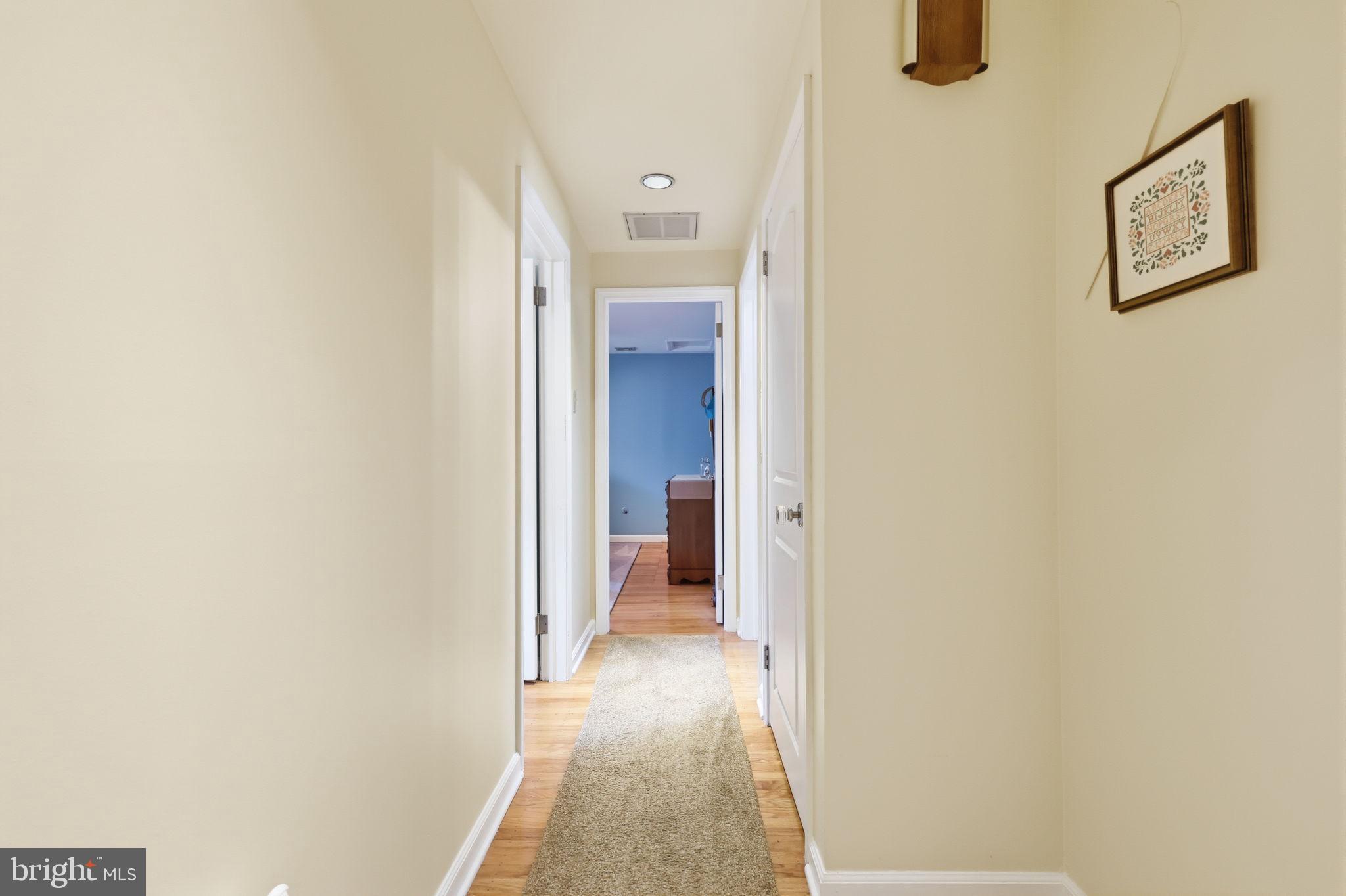 MILFORD MANOR - Residential