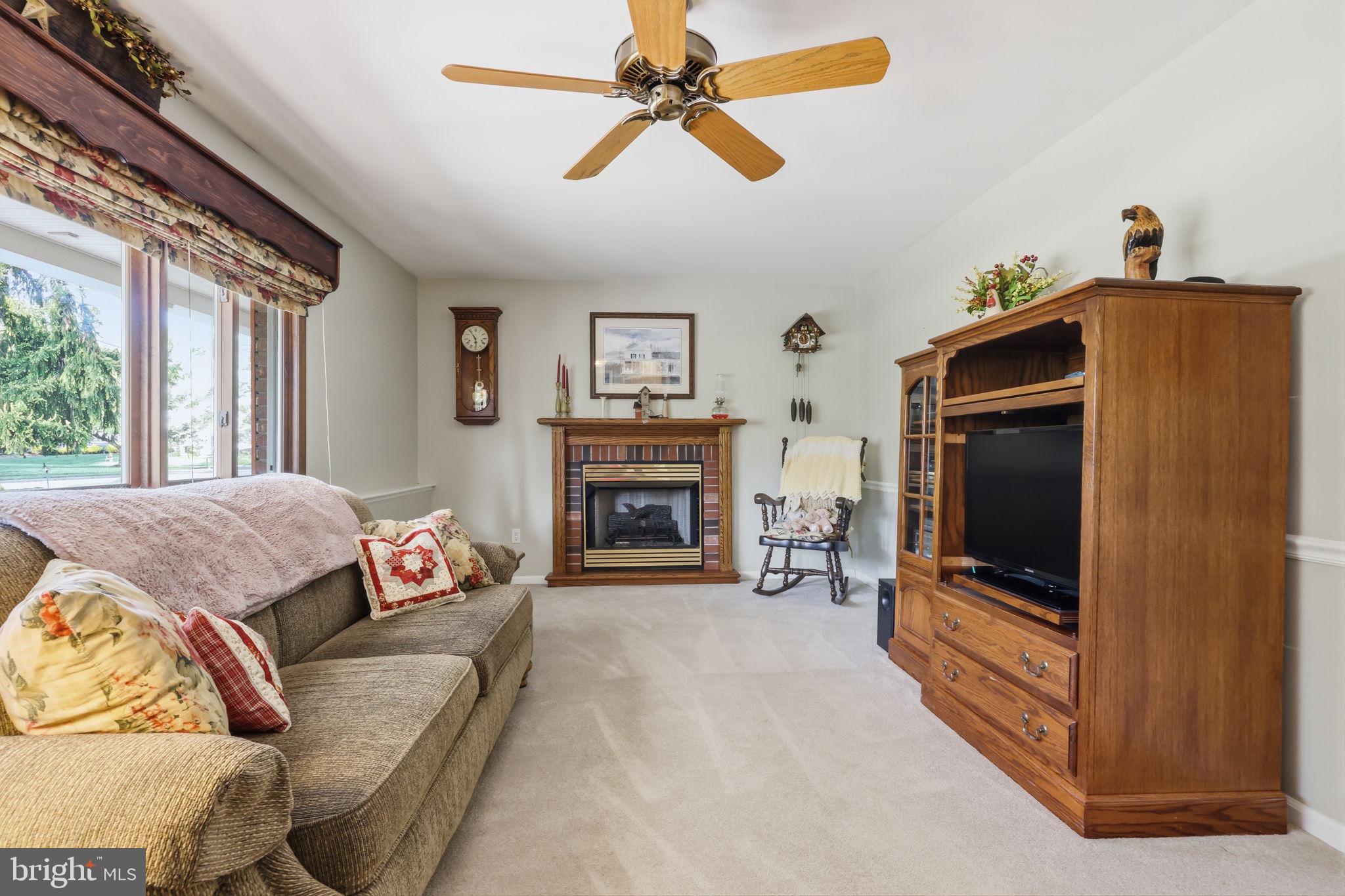 MILFORD MANOR - Residential