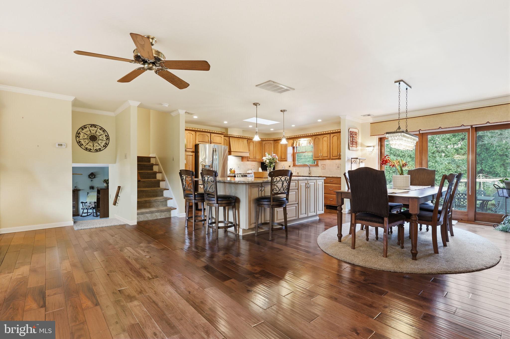 MILFORD MANOR - Residential