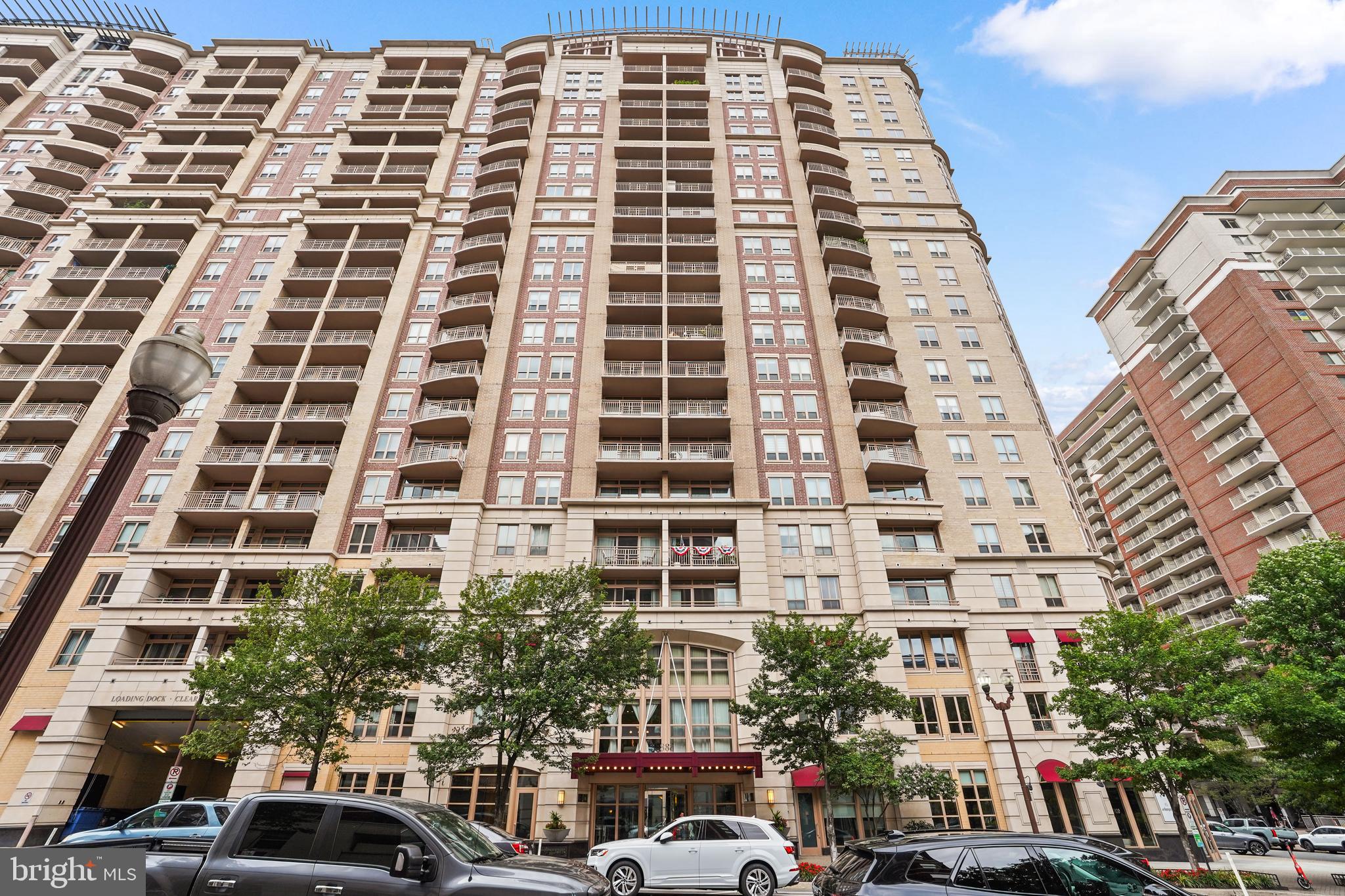 888 N QUINCY STREET 1411