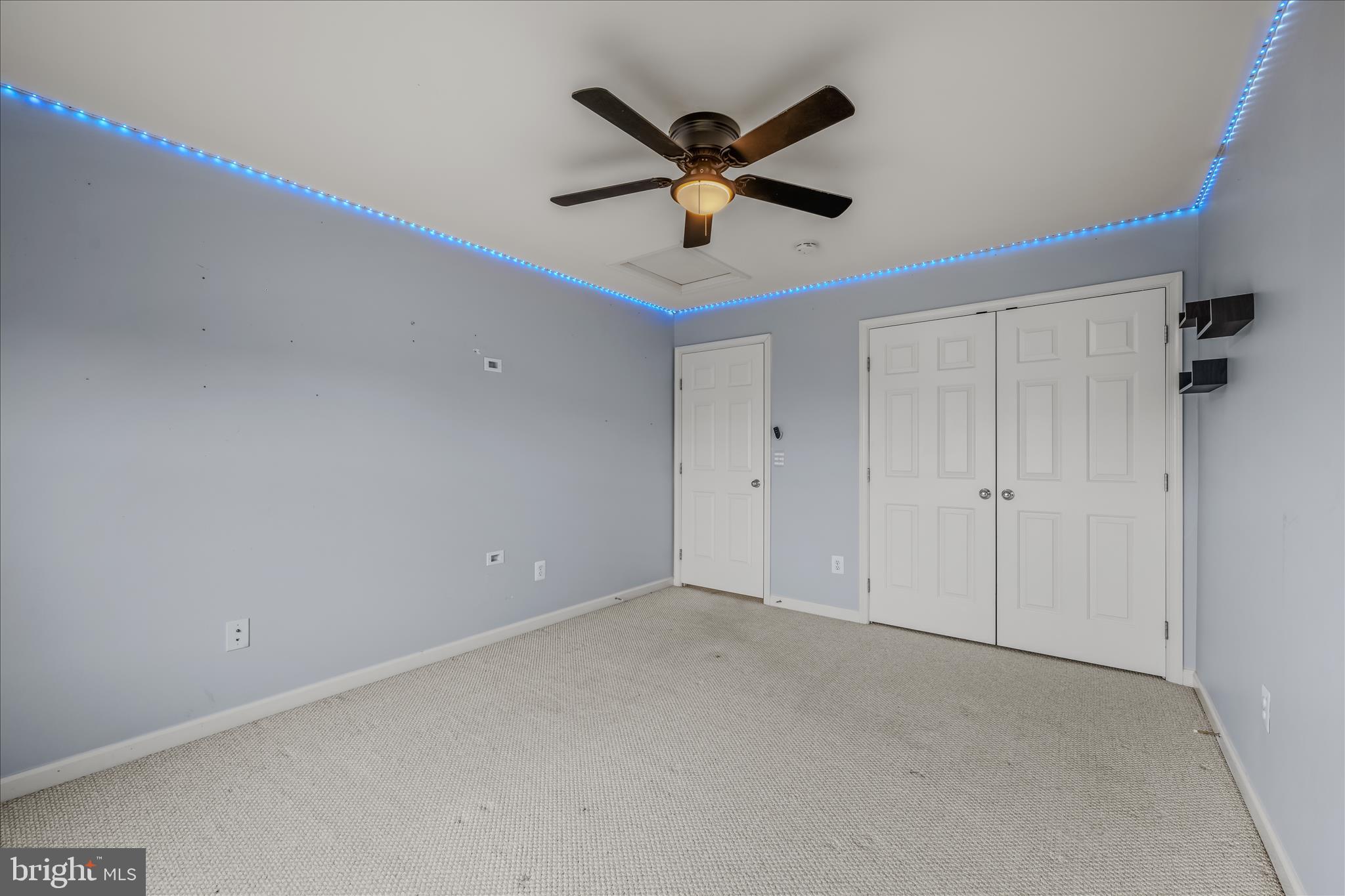 LOCUST HILL - Residential