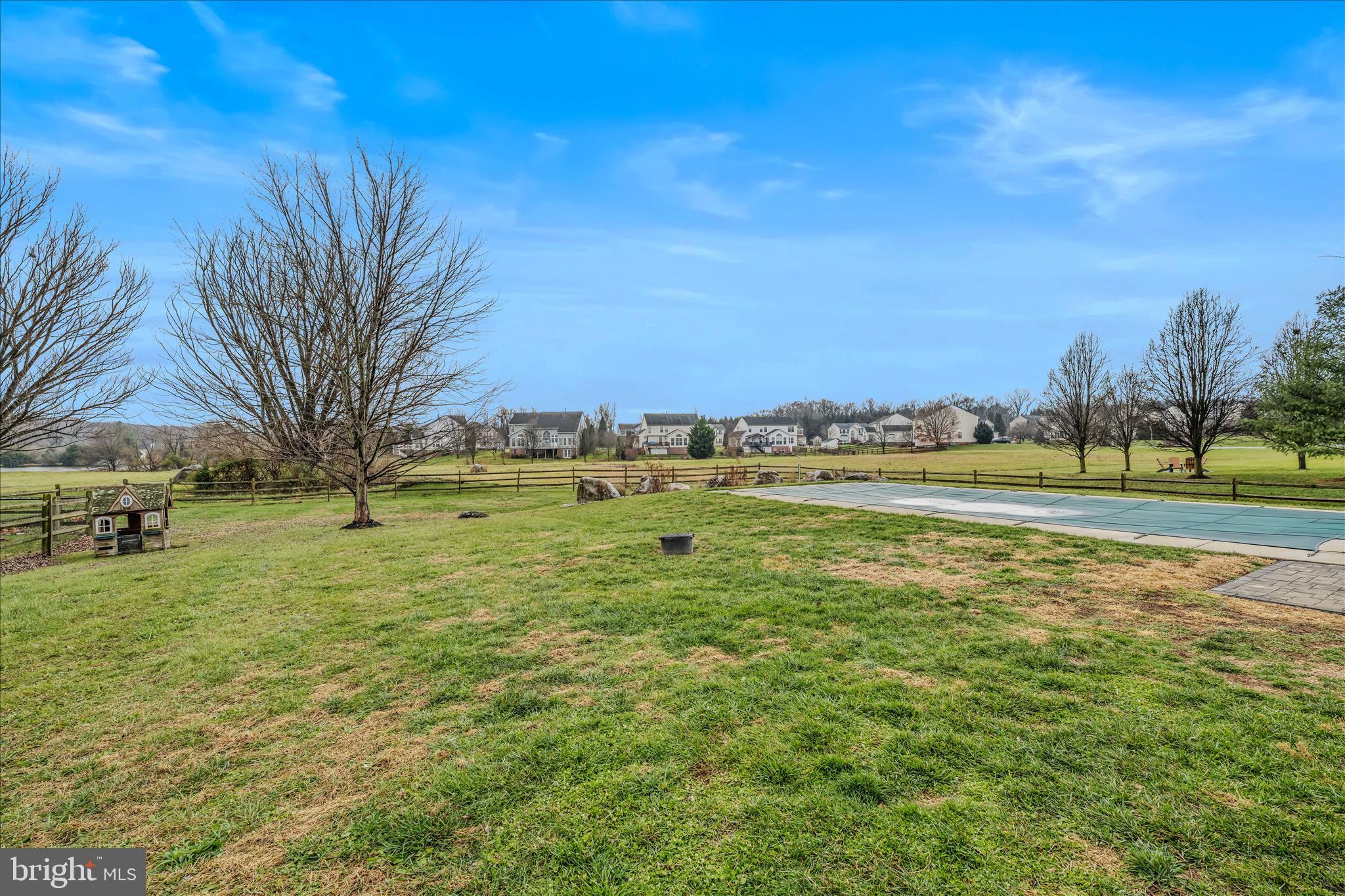 LOCUST HILL - Residential