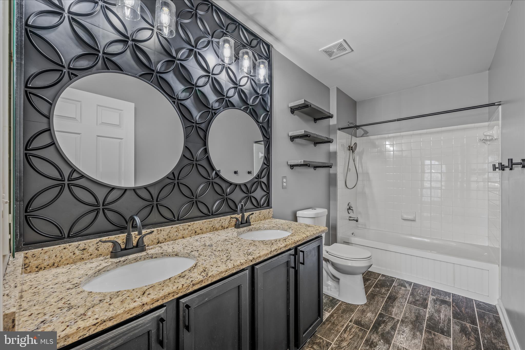 LOCUST HILL - Residential