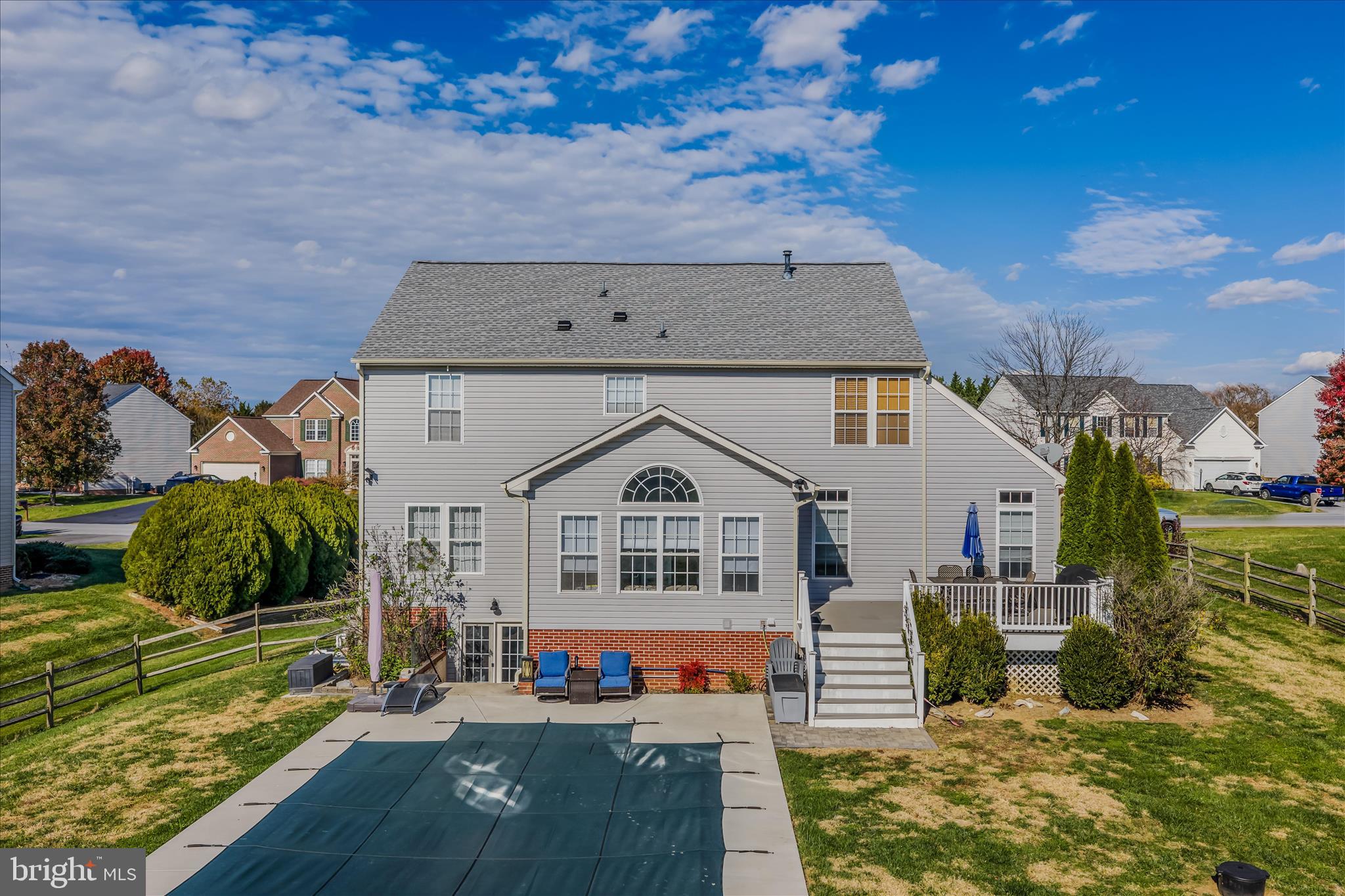 LOCUST HILL - Residential