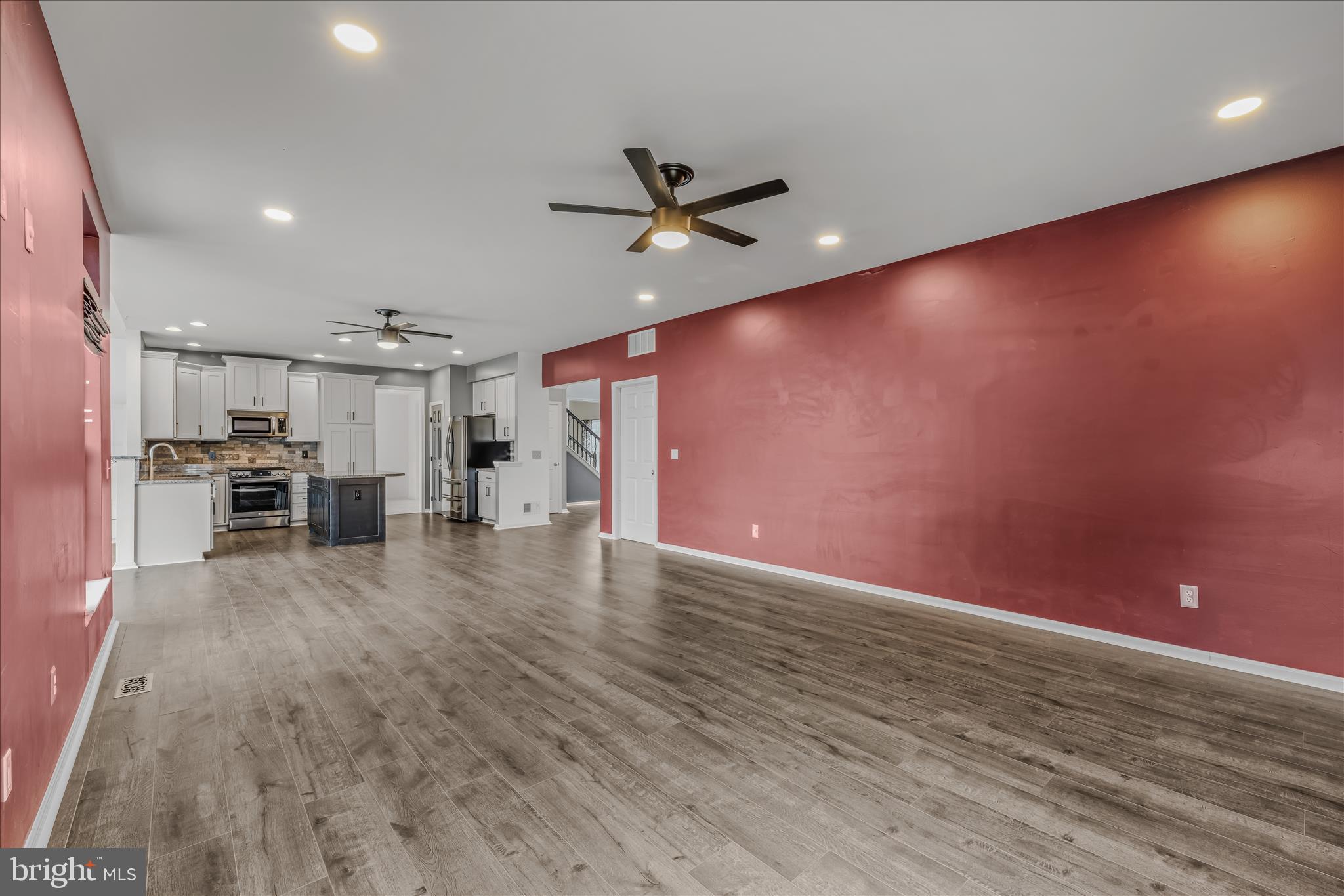 LOCUST HILL - Residential